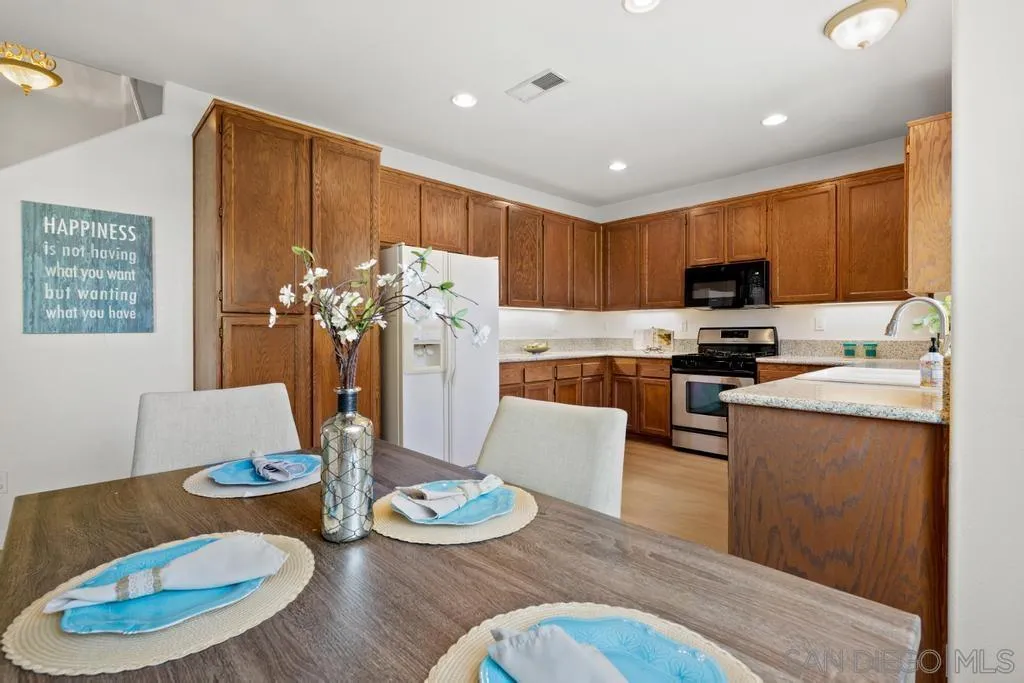 https://cdn.realtyfeed.com/cdn/127/250036718/fca94becc60bf20cf6331de4483f1abe.webp