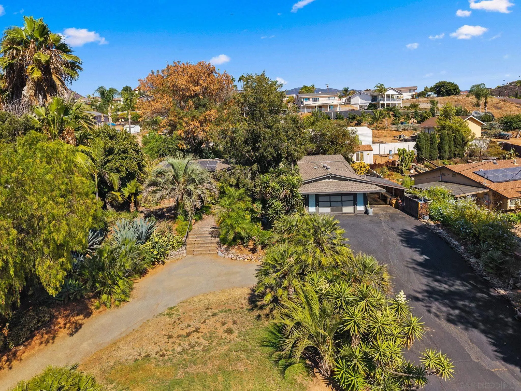 https://cdn.realtyfeed.com/cdn/127/250036719/4d9065dc1b762b85f7b121f4cdba5c3a.webp
