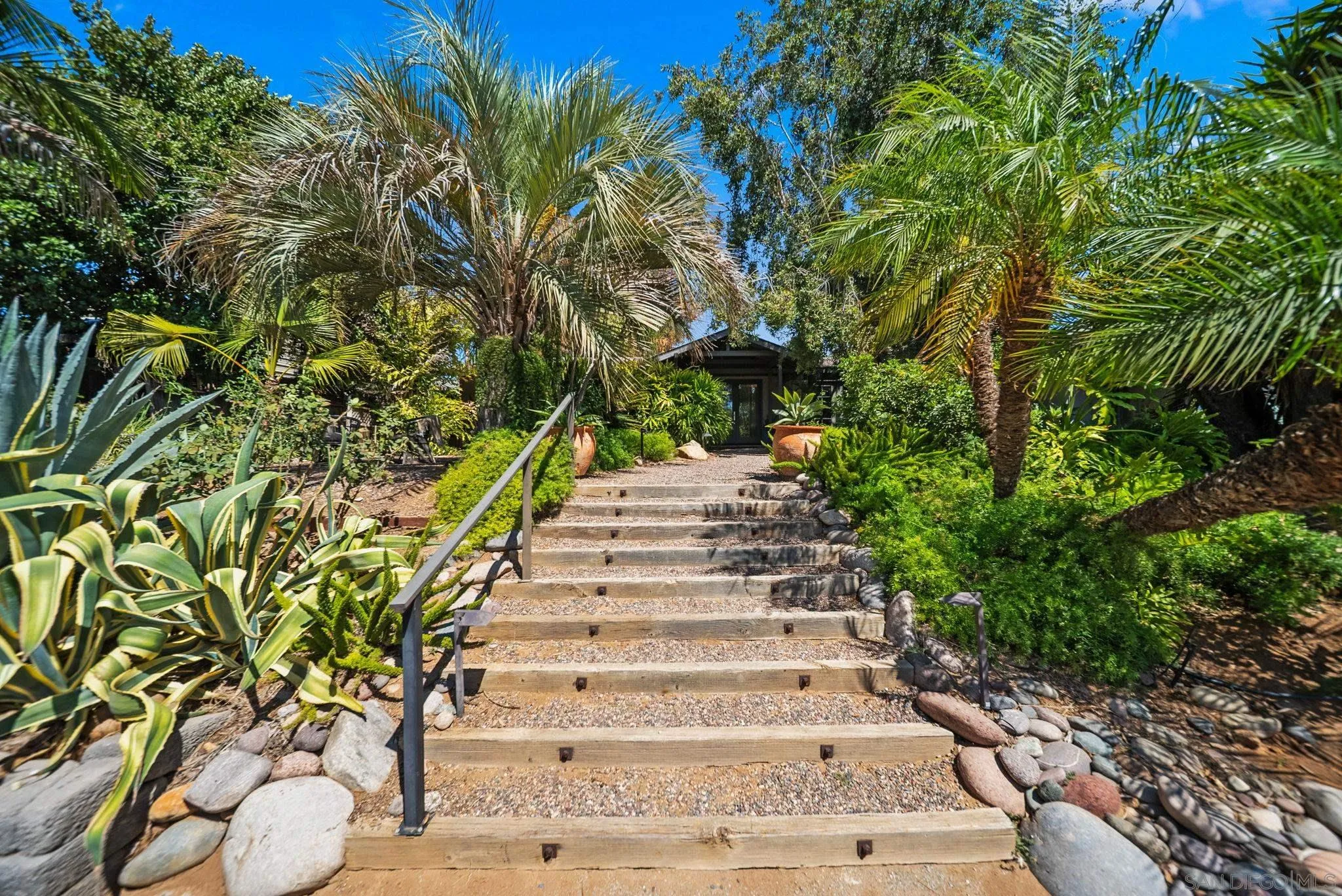 https://cdn.realtyfeed.com/cdn/127/250036719/64ab51c50c8382c465c34a32724b2ad0.webp