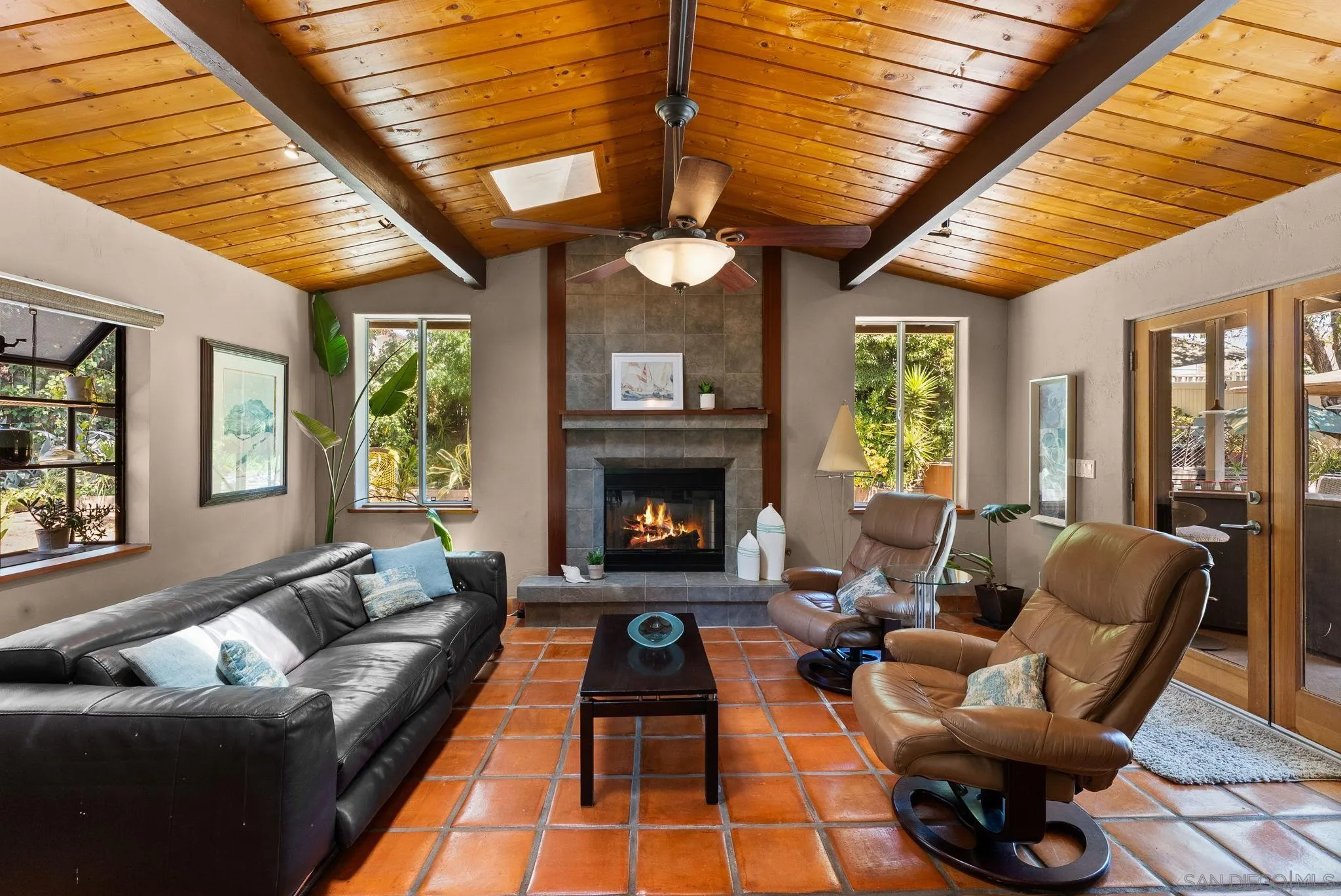 https://cdn.realtyfeed.com/cdn/127/250036719/7e2a4e84d7726eb552d099581e3c8001.webp