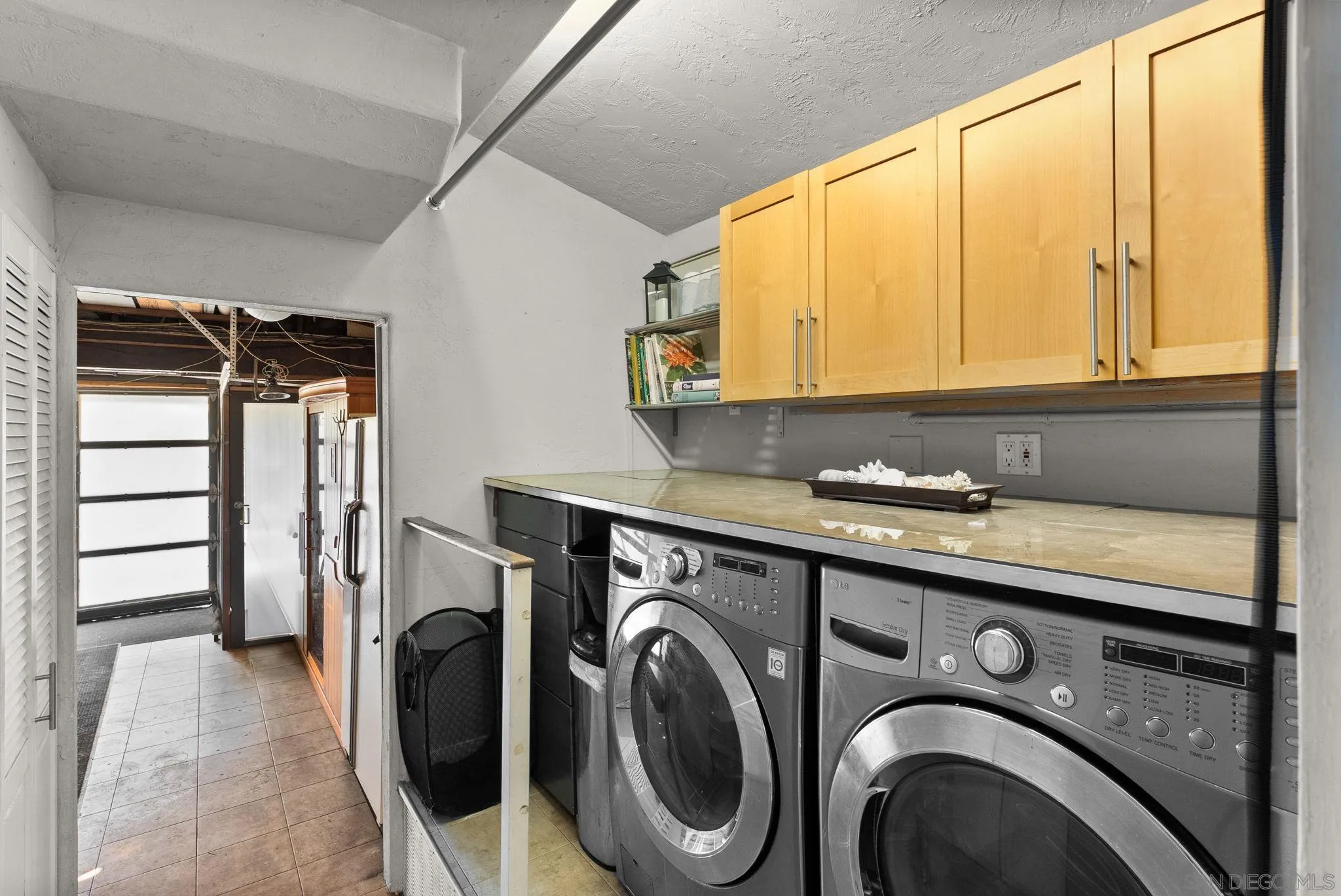 https://cdn.realtyfeed.com/cdn/127/250036719/895c8d8384ceebf289be2bfad83177ed.webp