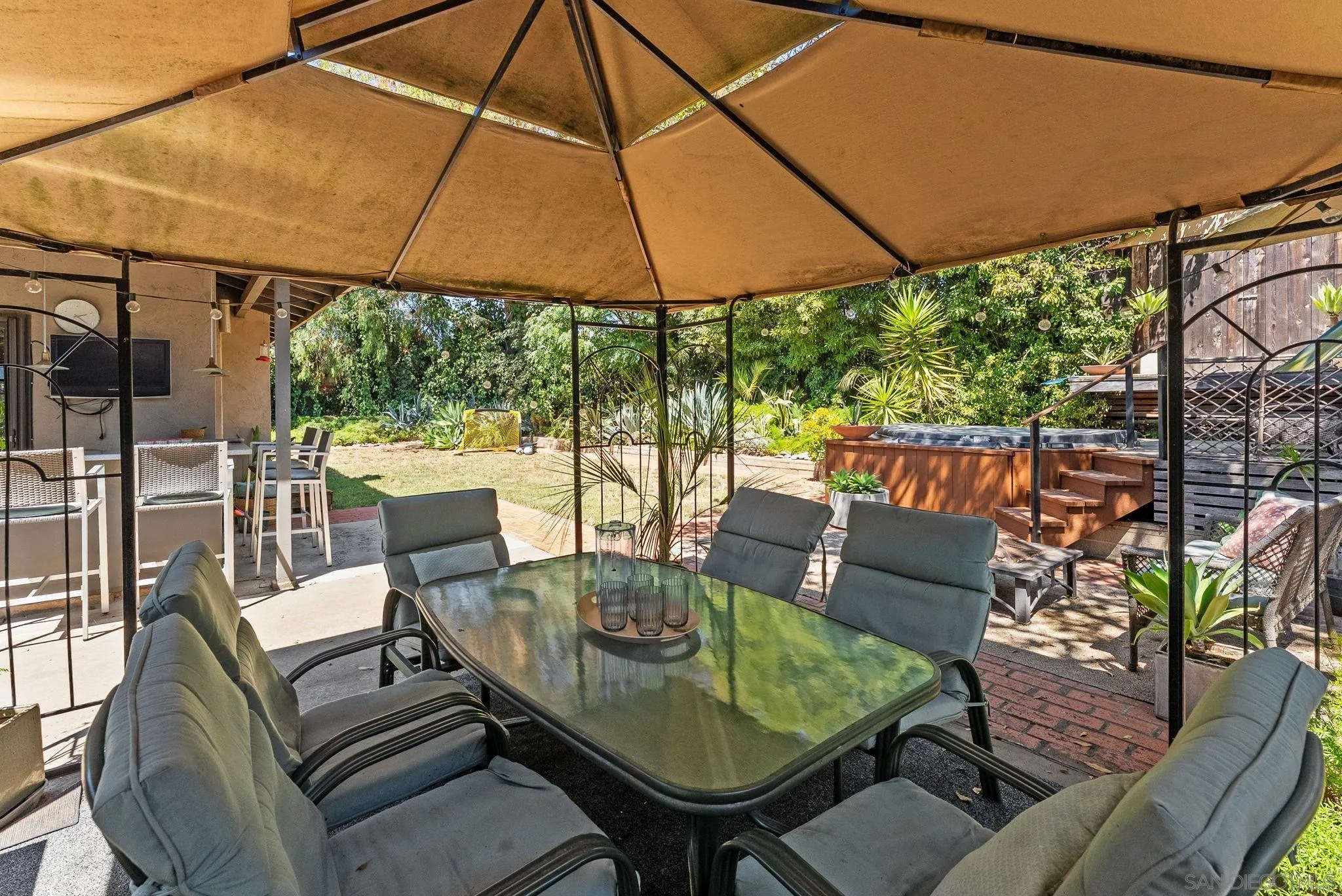 https://cdn.realtyfeed.com/cdn/127/250036719/d215cc73dd6ee27bde6ef4605b1028ab.webp