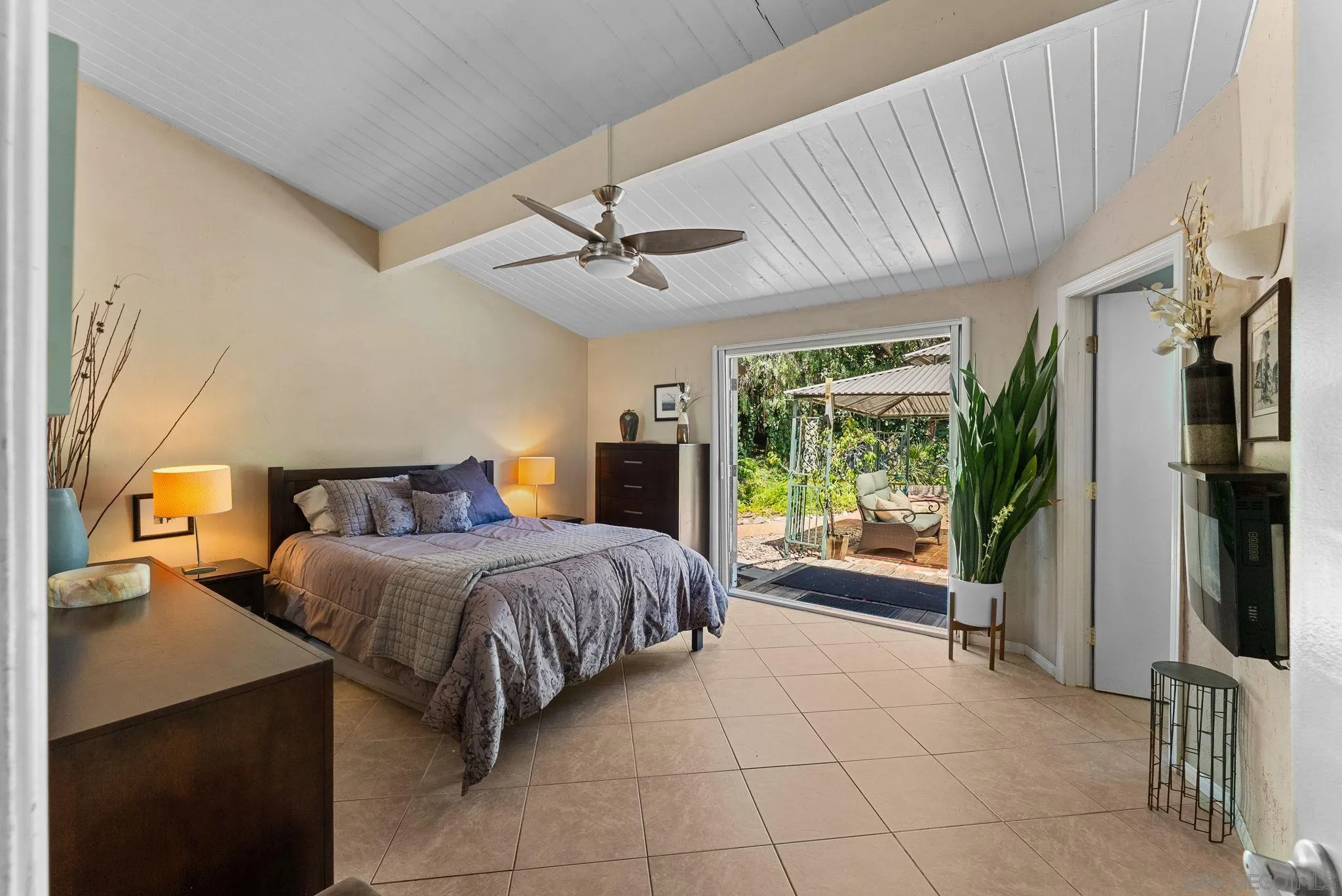 https://cdn.realtyfeed.com/cdn/127/250036719/e5c489480c7c0e62c8bdb28ea34a8142.webp