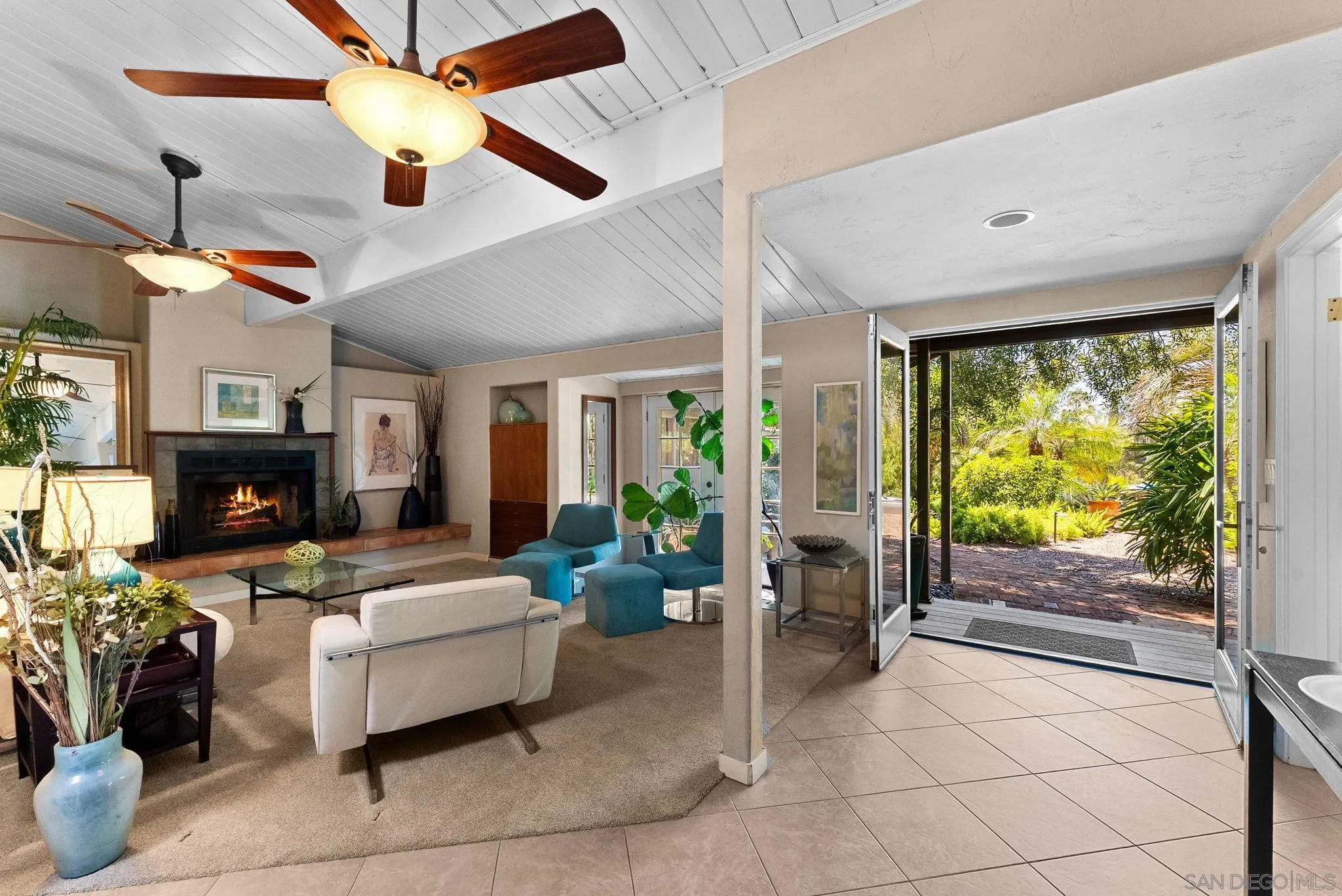 https://cdn.realtyfeed.com/cdn/127/250036719/ecbfd1efe6d334f9a0dbd64e14b41fe6.webp