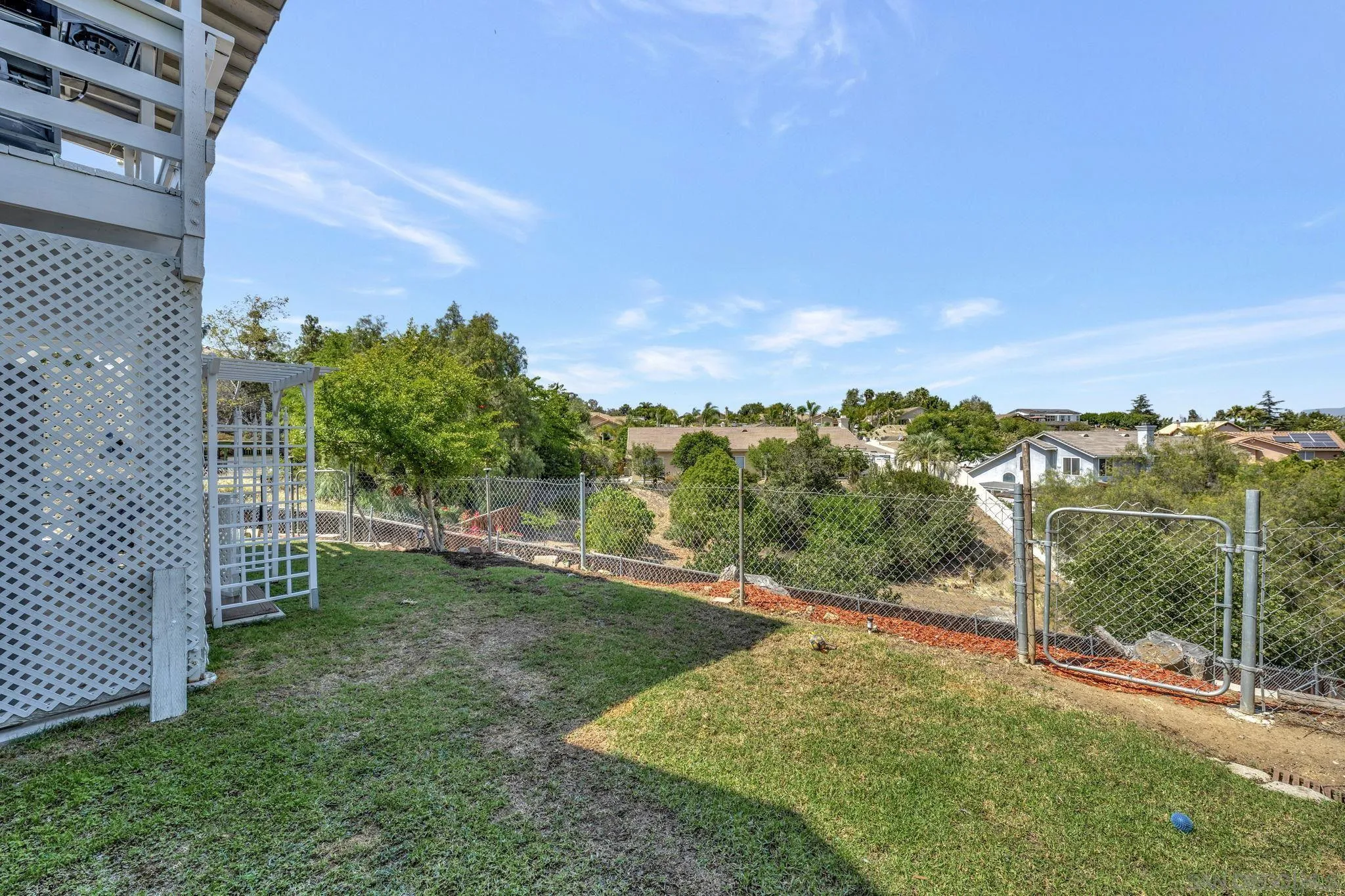 https://cdn.realtyfeed.com/cdn/127/250036720/0cdb337612bf7325290eb3c125ddac1c.webp