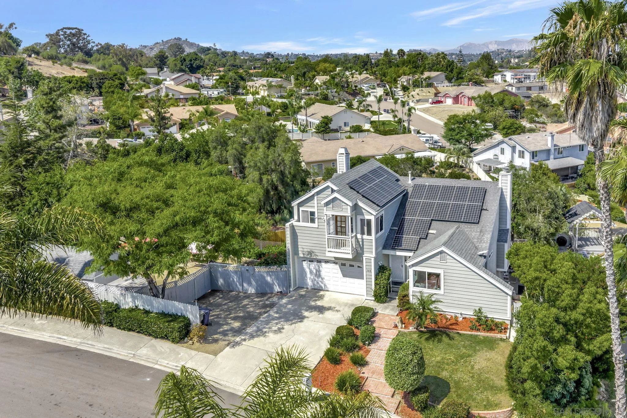 https://cdn.realtyfeed.com/cdn/127/250036720/6409bb86e45bb7e1718bb009e817f5de.webp