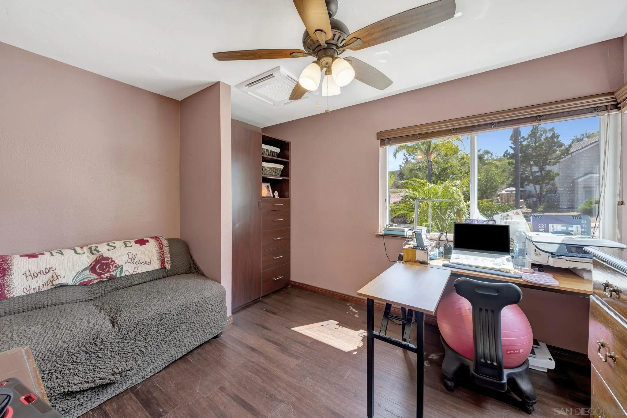 https://cdn.realtyfeed.com/cdn/127/250036720/cd0954ae02c85b5435b8c74bb6d55eb6.webp