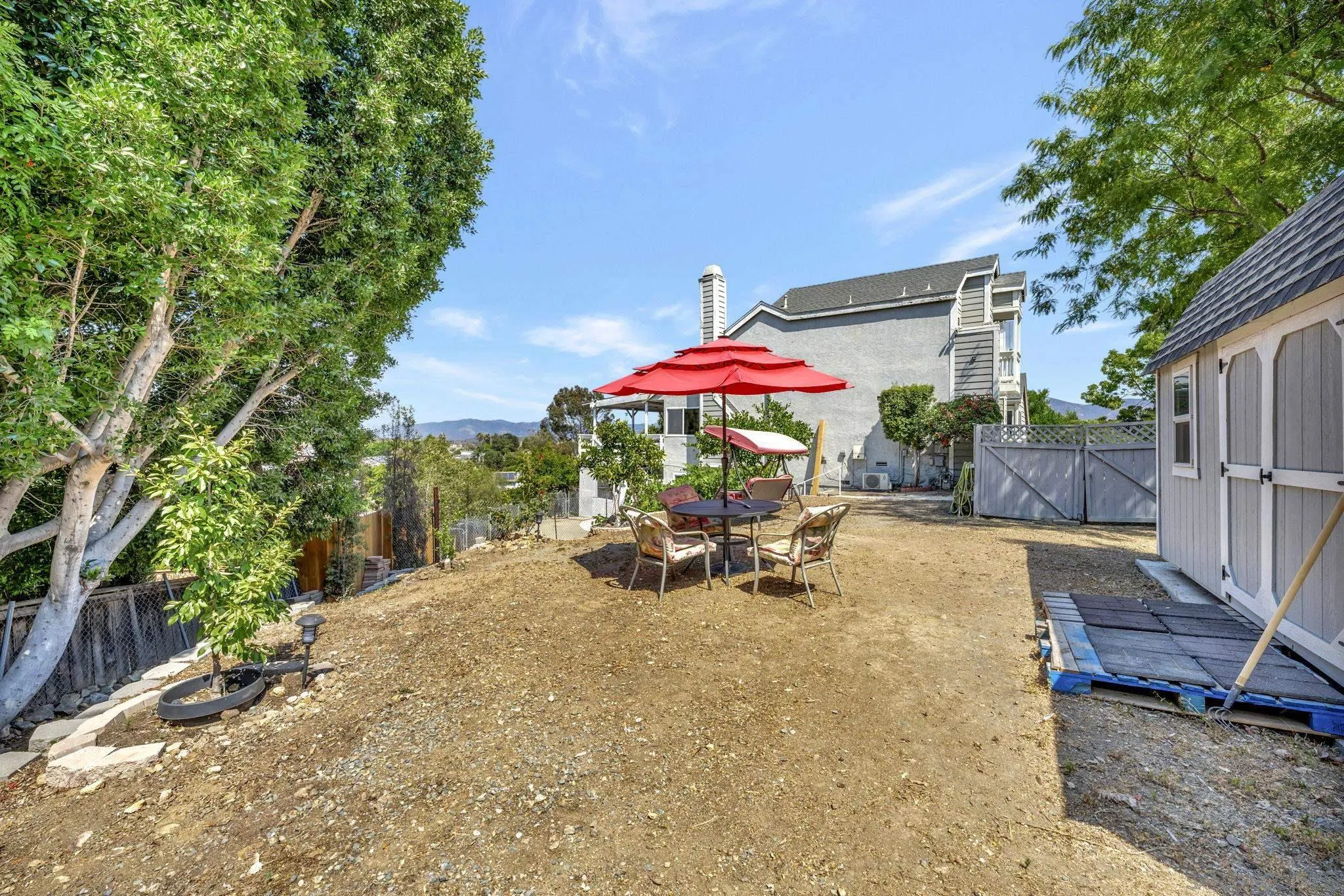 https://cdn.realtyfeed.com/cdn/127/250036720/f1e5804fc0c0edad3431a7b574252dfa.webp