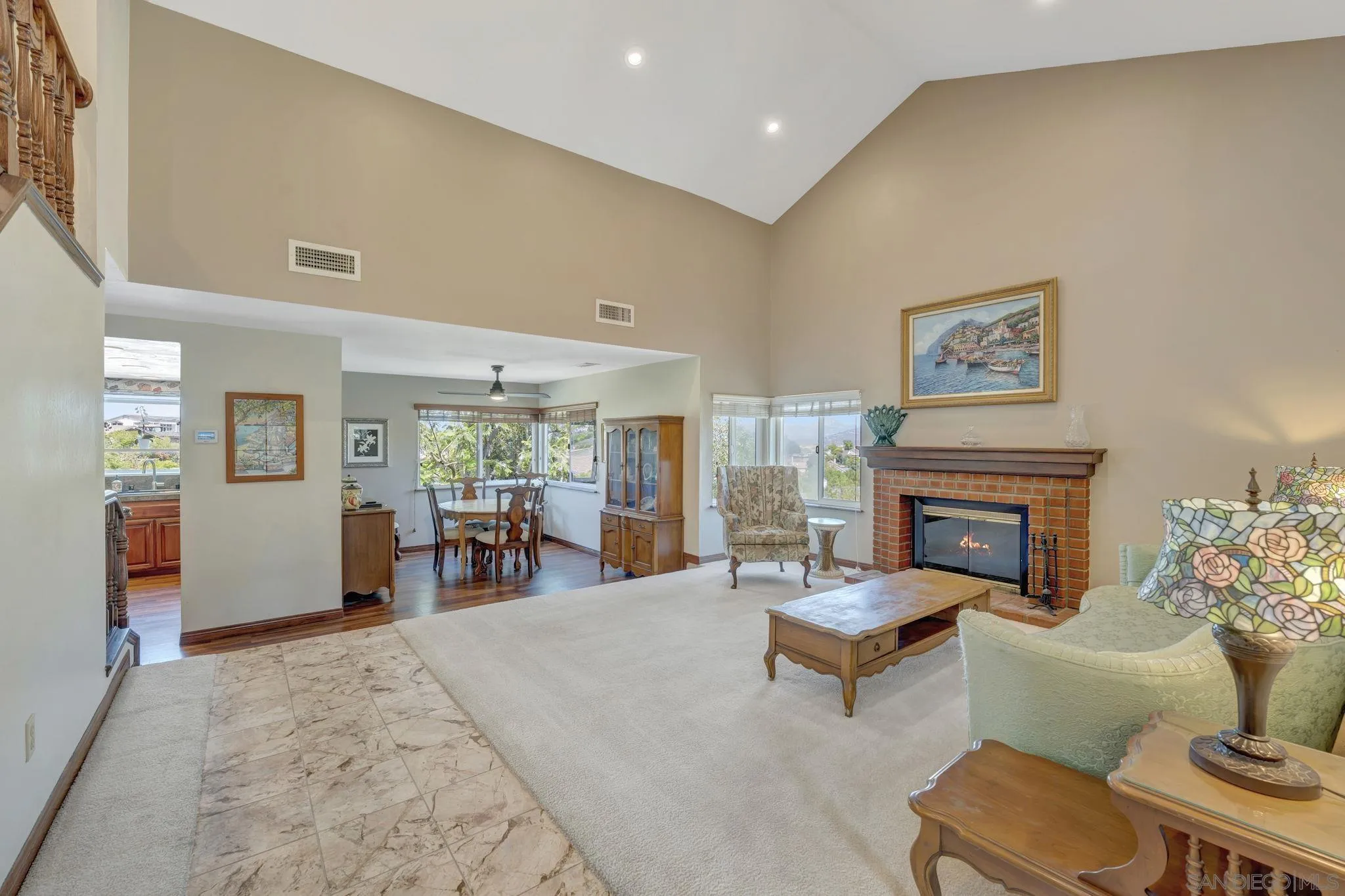 https://cdn.realtyfeed.com/cdn/127/250036720/f3c7573e7be4b7f740710831814161fe.webp