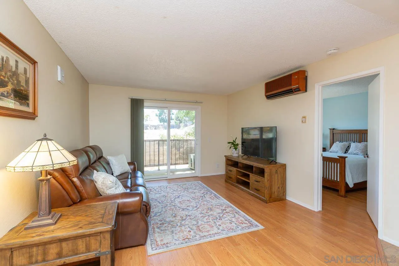 https://cdn.realtyfeed.com/cdn/127/250036723/1af6fcf02b1f6b5625d3d627fab9f538.webp