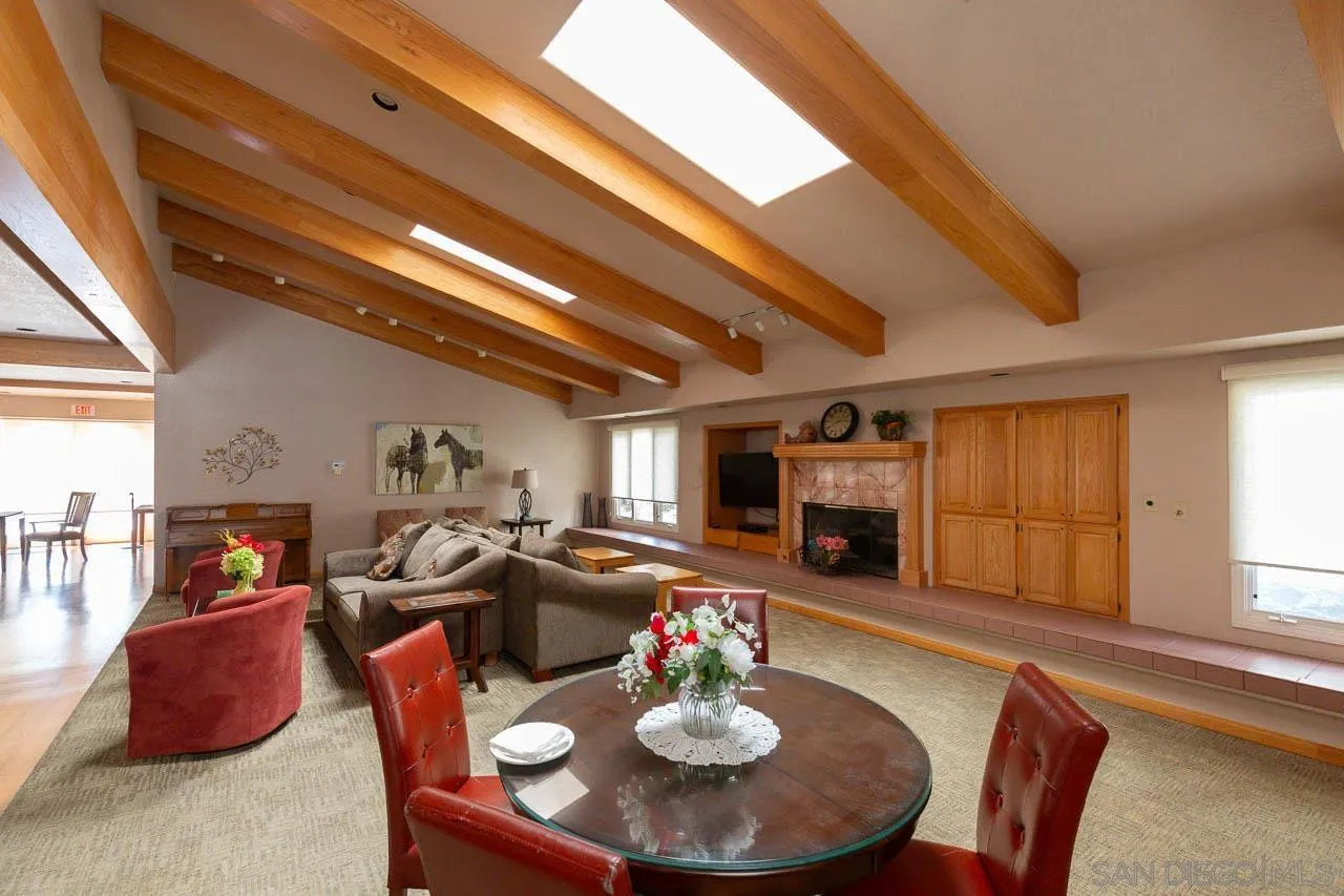 https://cdn.realtyfeed.com/cdn/127/250036723/22be8a1d1653ef6056ba90b43d40d986.webp