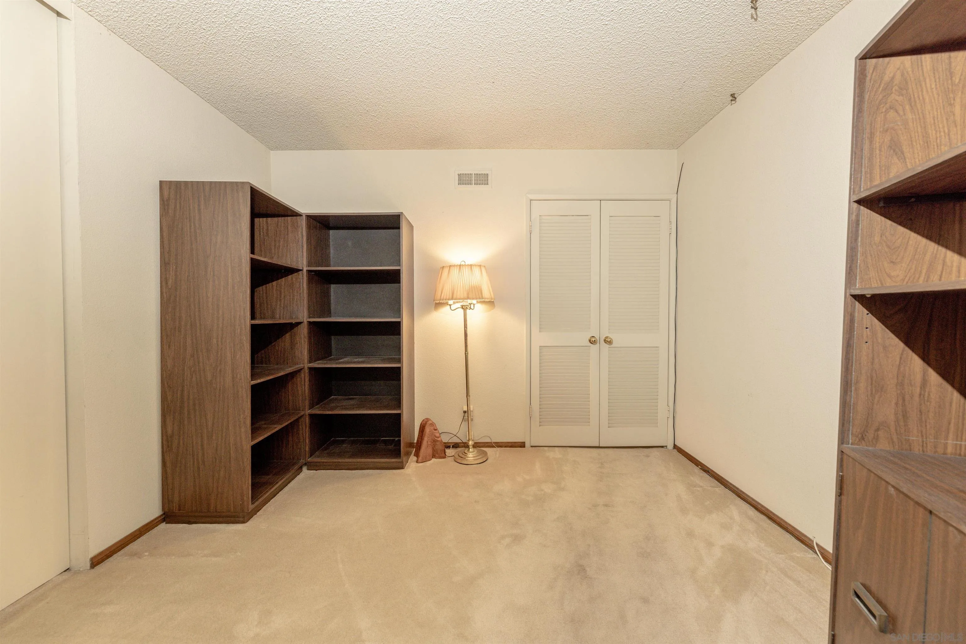 https://cdn.realtyfeed.com/cdn/127/250036724/3a7b9d8ce4cfca74c7a3ae2f4d730980.webp