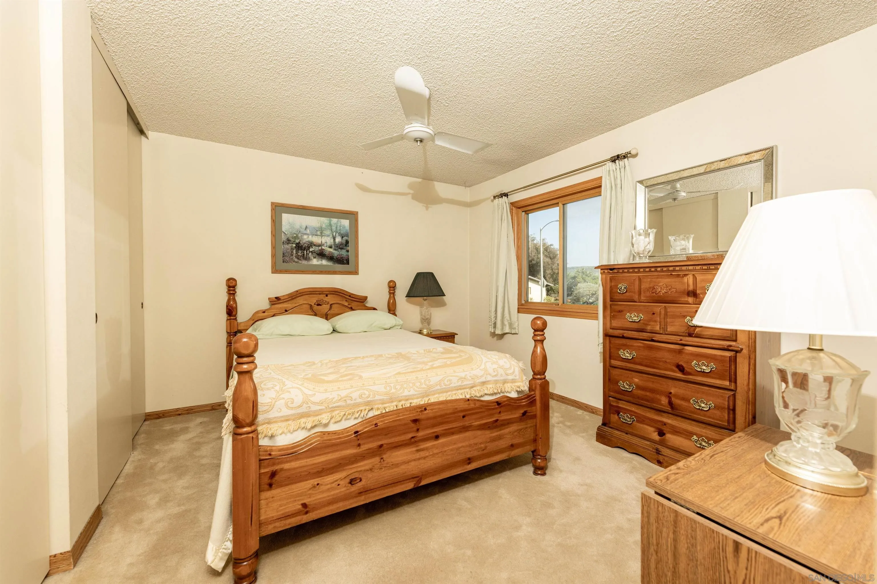 https://cdn.realtyfeed.com/cdn/127/250036724/419bdc47604fe634f69f6a6850074ff4.webp