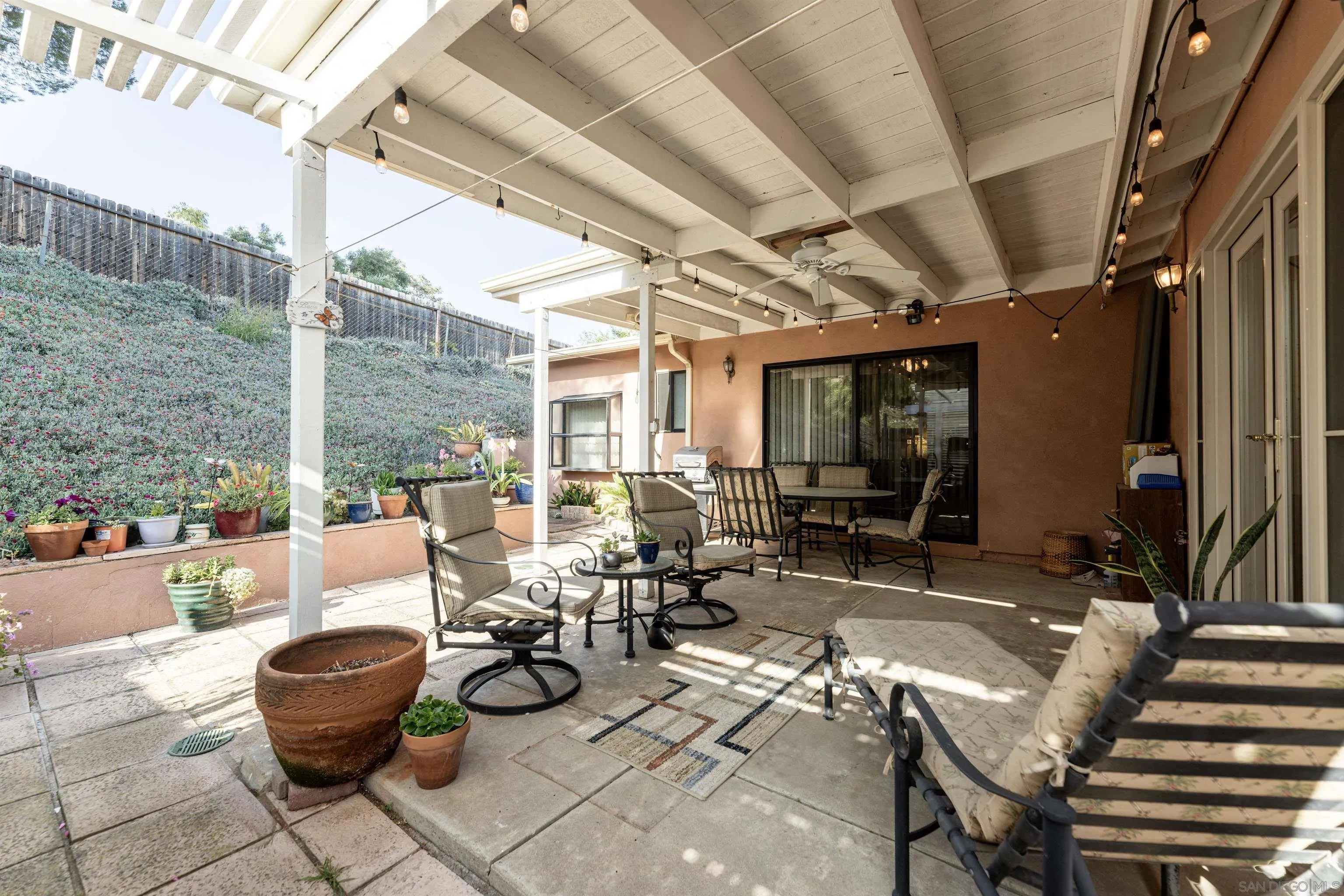 https://cdn.realtyfeed.com/cdn/127/250036724/a5ffcc701042431174c0b6ec495a8eb8.webp
