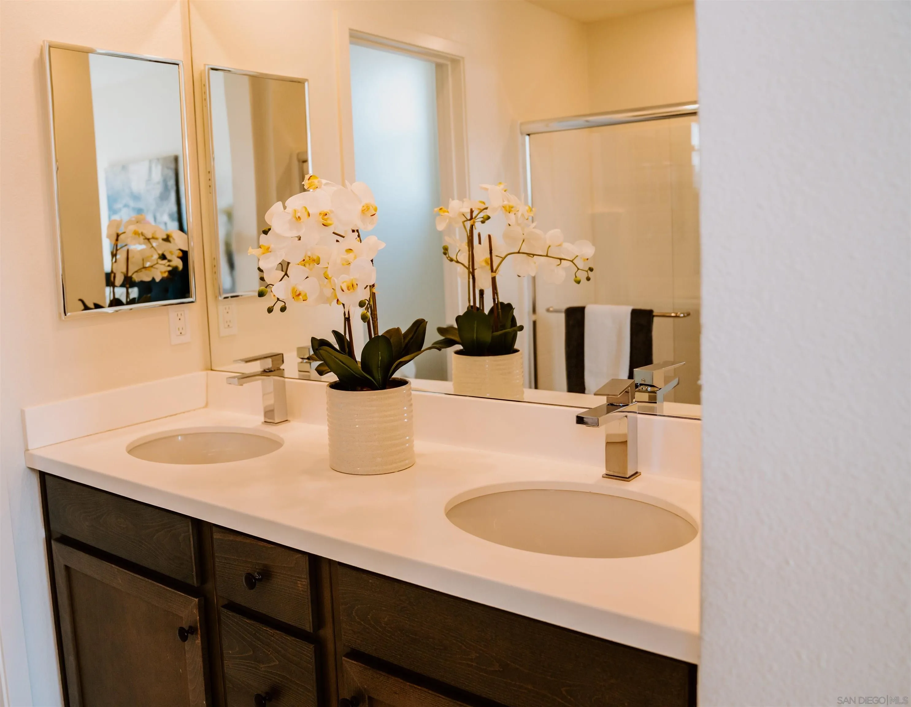 https://cdn.realtyfeed.com/cdn/127/250036726/1175dbeed0fa09655907fdf526cf5cae.webp
