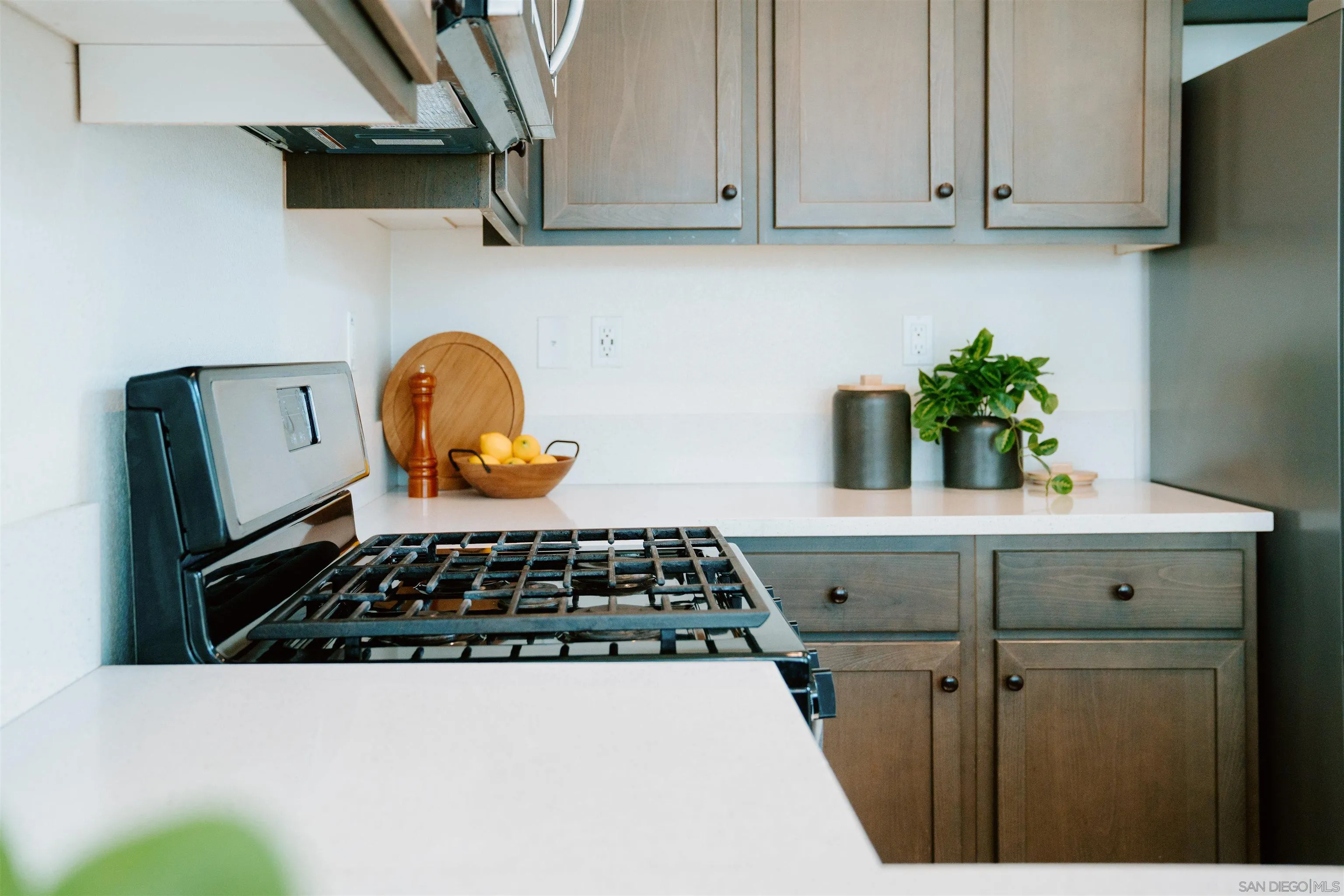 https://cdn.realtyfeed.com/cdn/127/250036726/2e9b6d777d1684df89ef6e36d802ec9d.webp