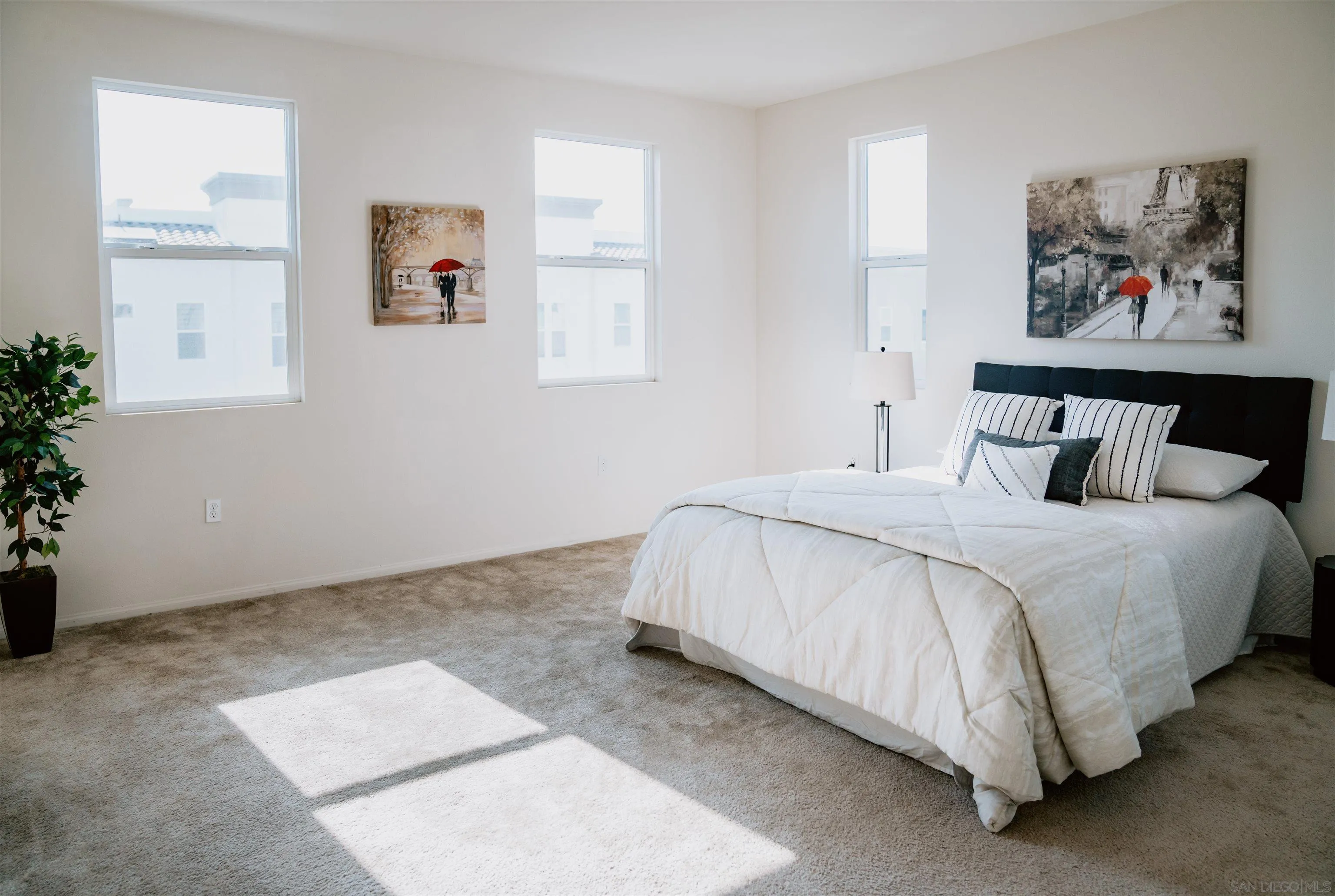 https://cdn.realtyfeed.com/cdn/127/250036726/342c600aeb27341853064d49dc49b087.webp