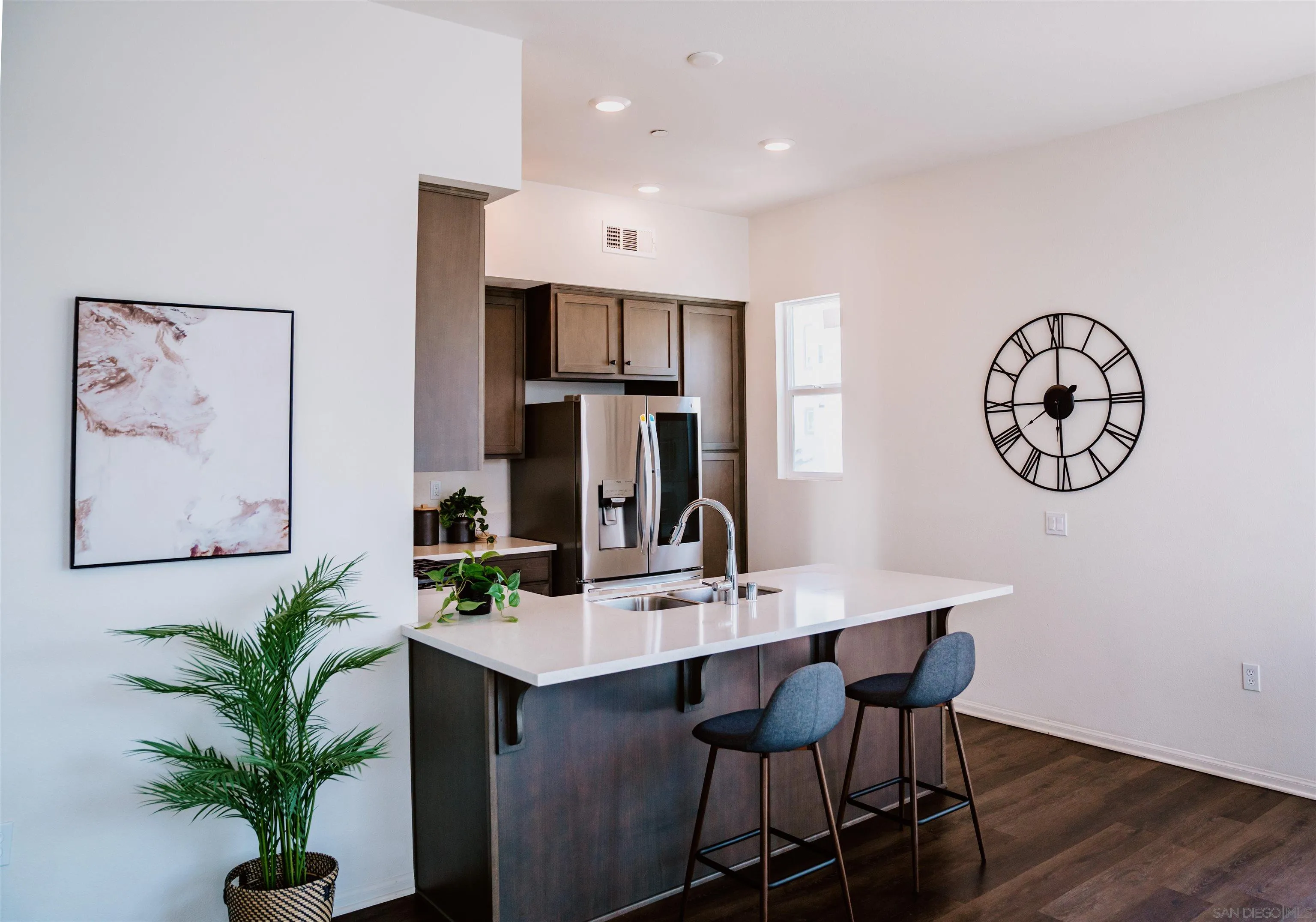 https://cdn.realtyfeed.com/cdn/127/250036726/4bf458d4288652c690344e904cdd8b6c.webp