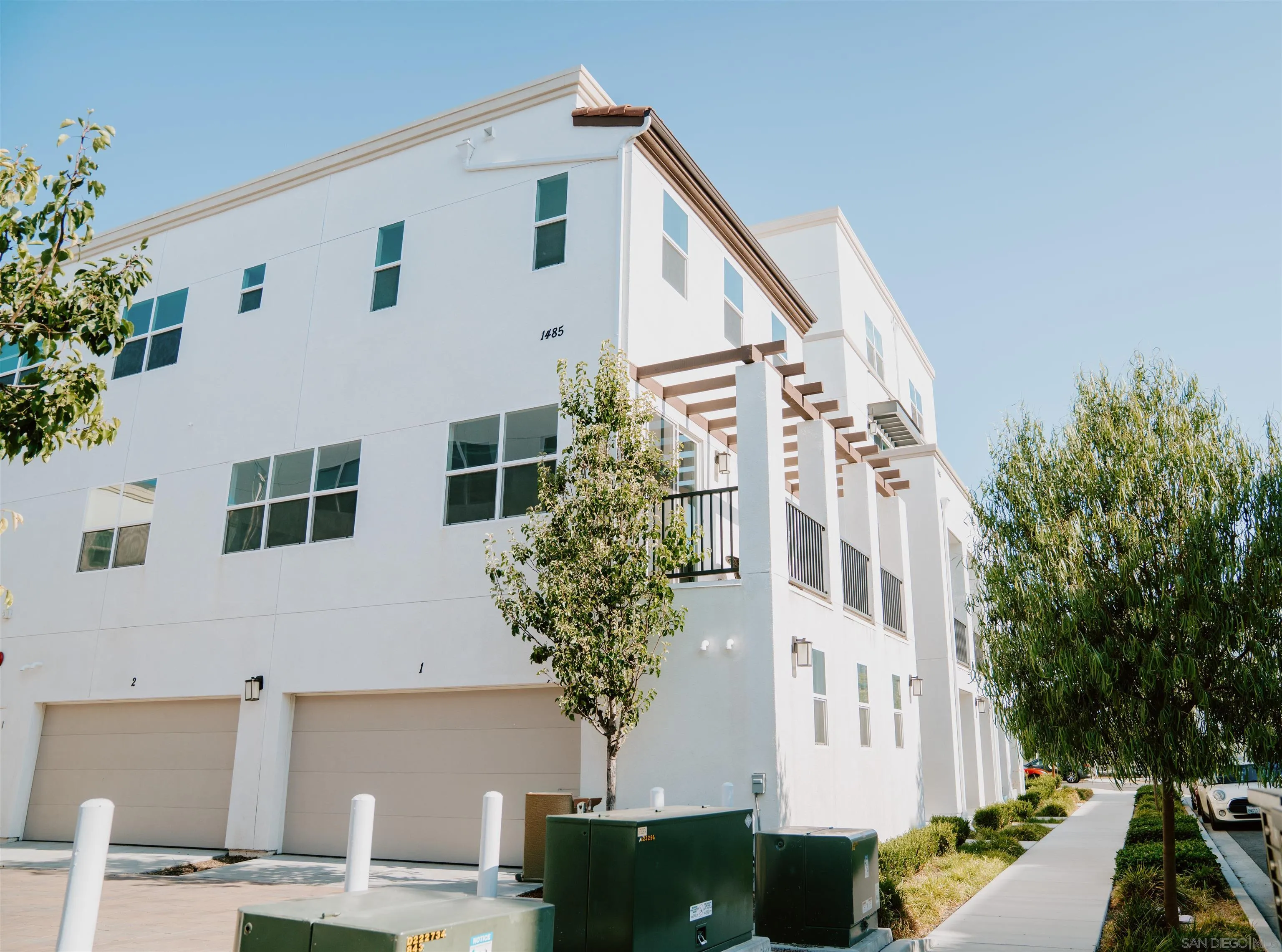 https://cdn.realtyfeed.com/cdn/127/250036726/ab635fd09121d189b90dec34938bb2a9.webp