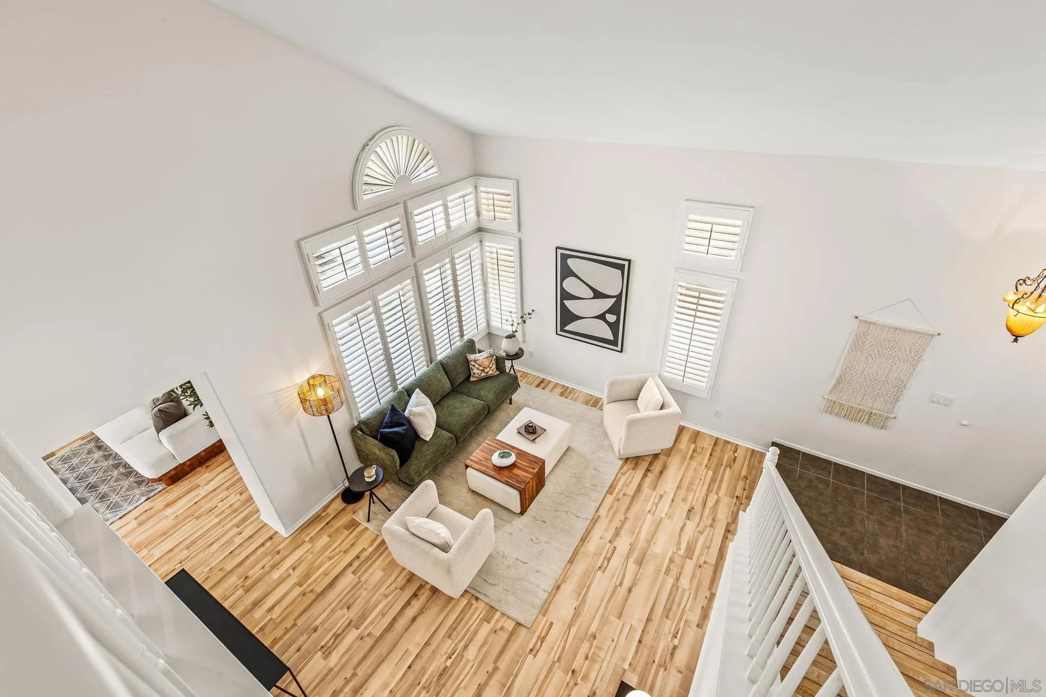 https://cdn.realtyfeed.com/cdn/127/250036730/434b58dff6f8f1fead32e09a1da24b75.webp