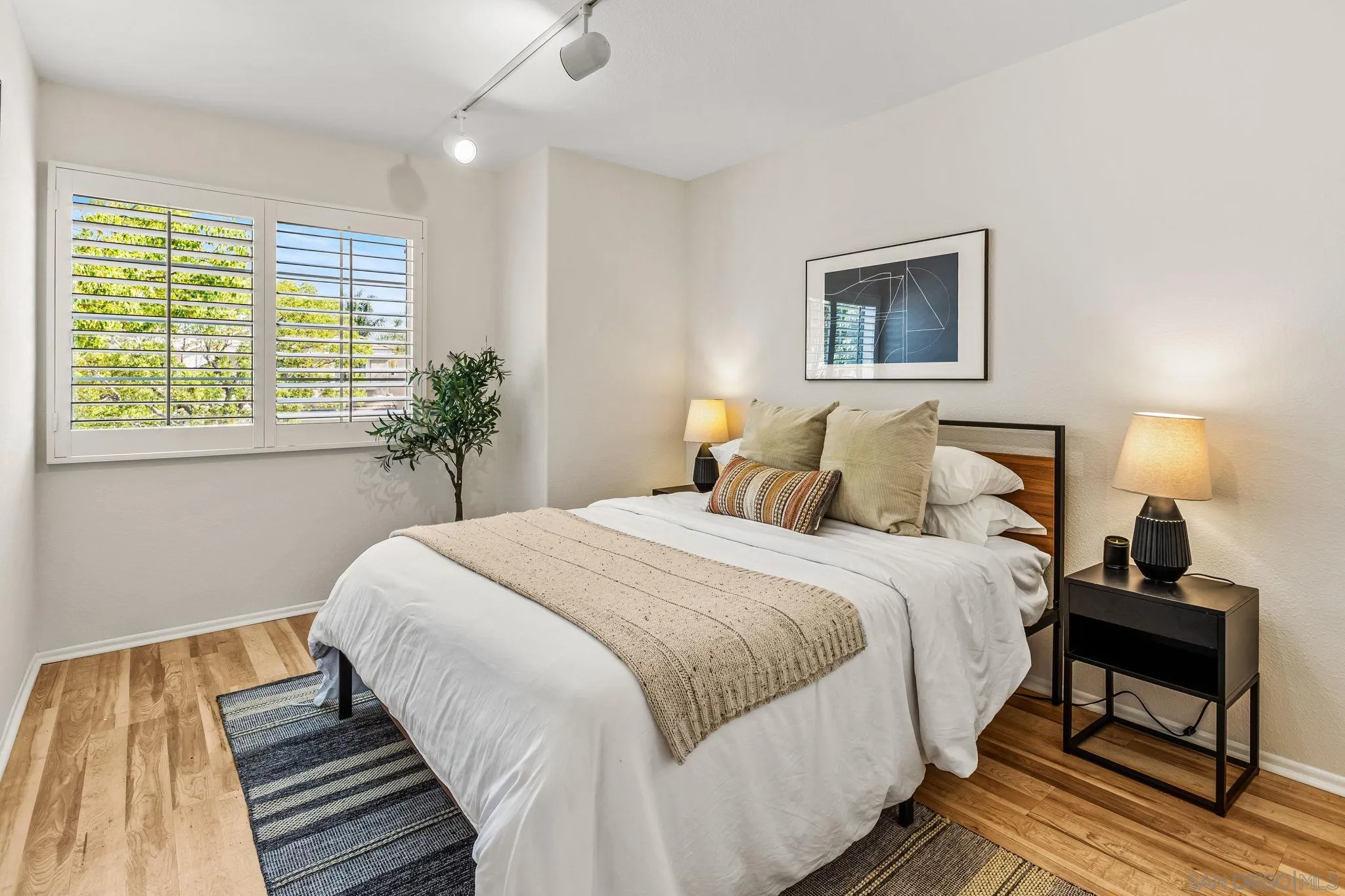 https://cdn.realtyfeed.com/cdn/127/250036730/6249eb55a5b67f86ba0df842e6fd289e.webp