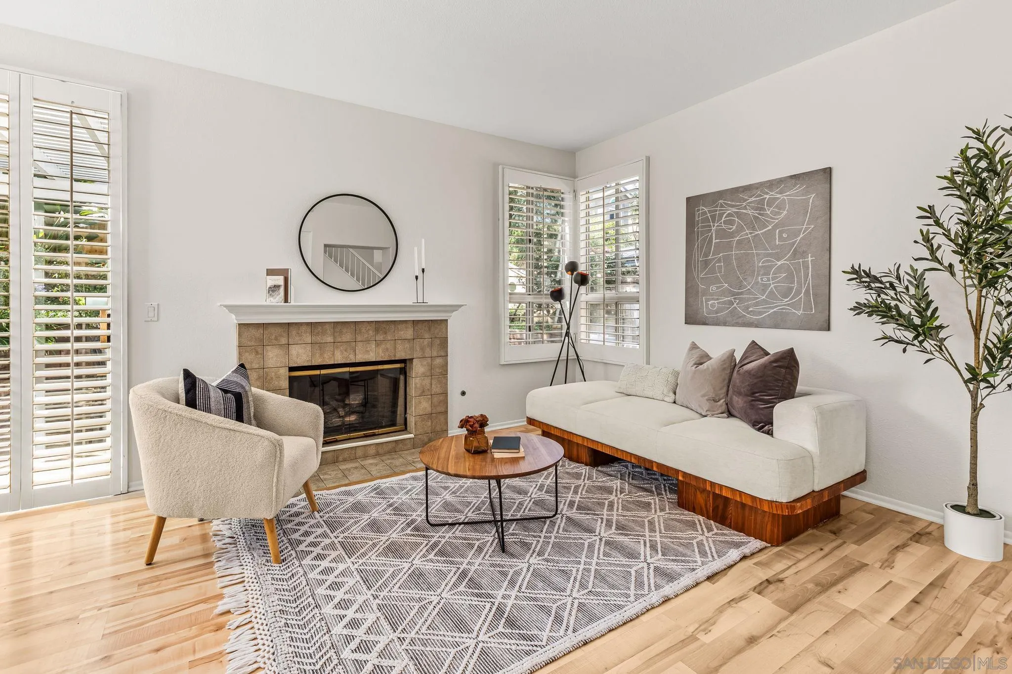 https://cdn.realtyfeed.com/cdn/127/250036730/7dd6bd03f6bb724e8294fb38f2885d12.webp