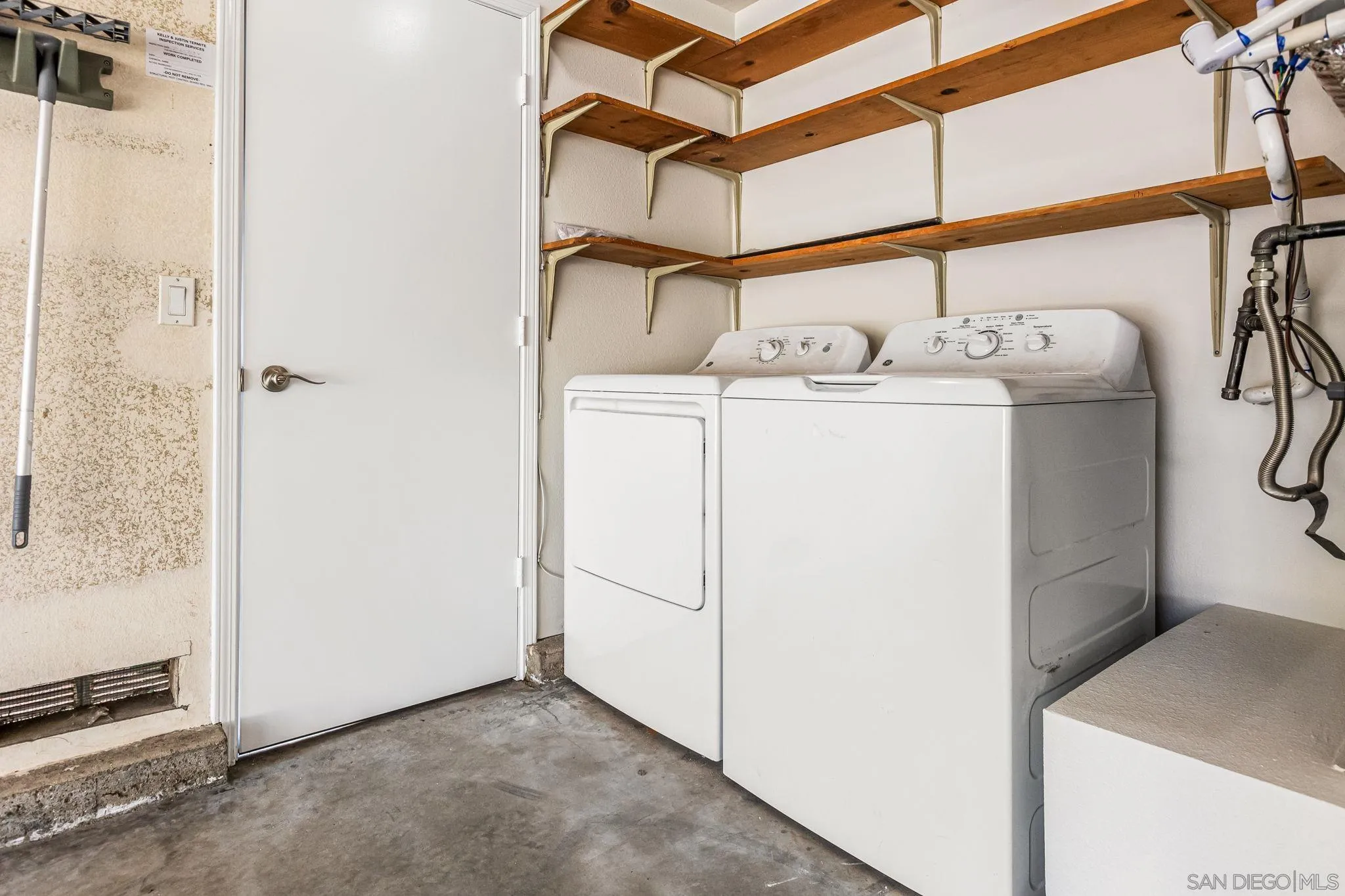 https://cdn.realtyfeed.com/cdn/127/250036730/b97693a3edc324de66c92c11d8e0b8a2.webp
