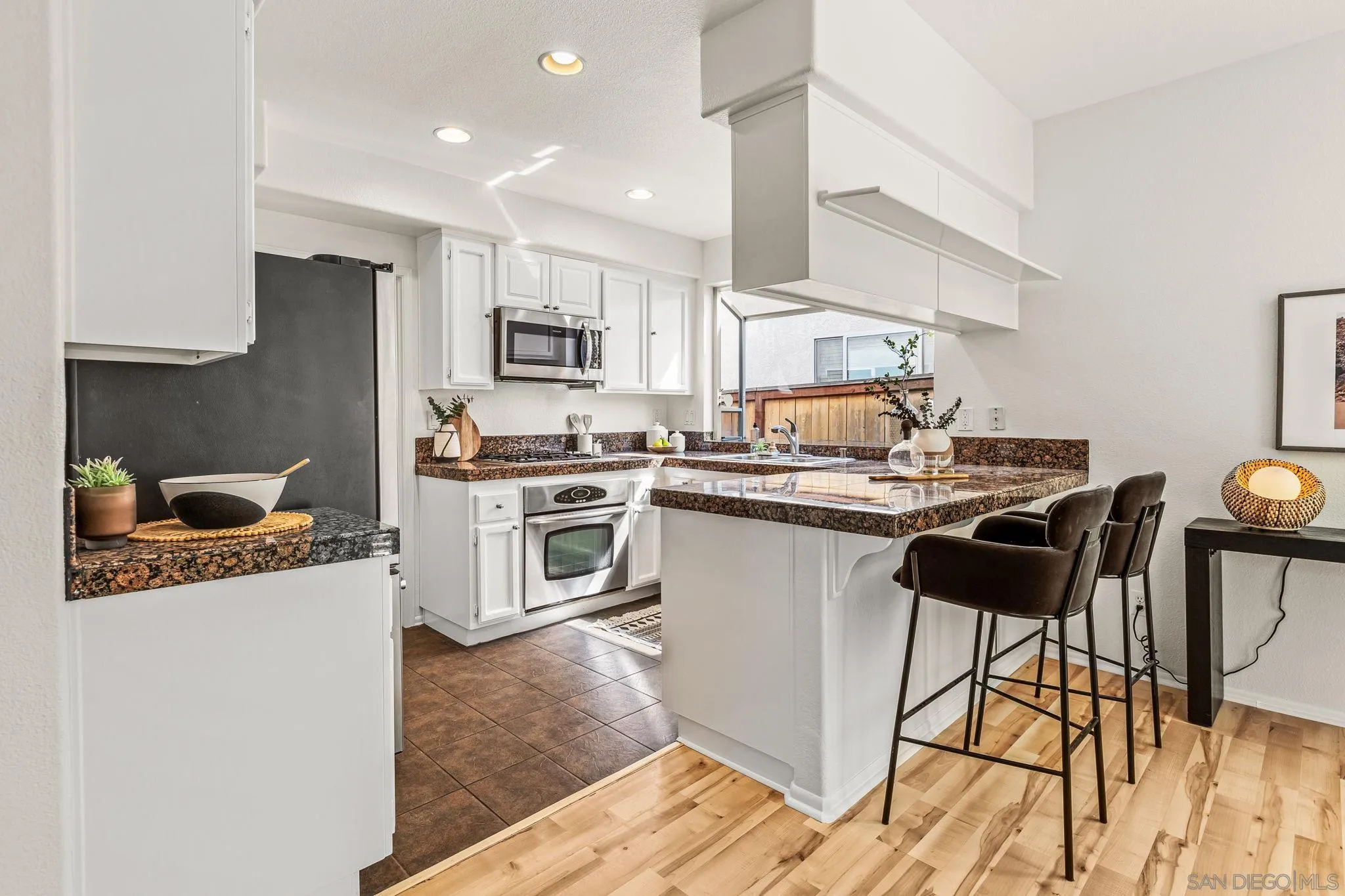 https://cdn.realtyfeed.com/cdn/127/250036730/d4dedf9eae51fe6744934a1fb4c122de.webp