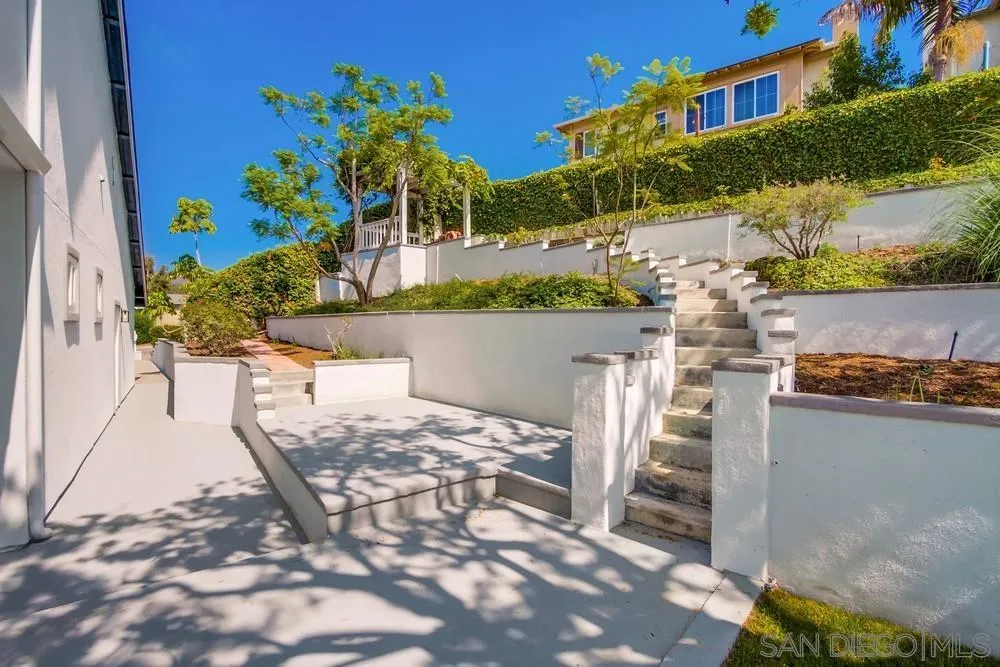 https://cdn.realtyfeed.com/cdn/127/250036731/0065e17c4e4631ff0be0207a1d8728ce.webp