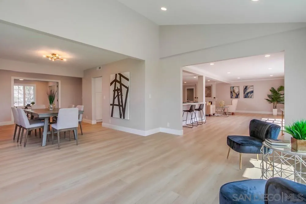 https://cdn.realtyfeed.com/cdn/127/250036731/4b3a46524aef275864790c0a1dc27af3.webp