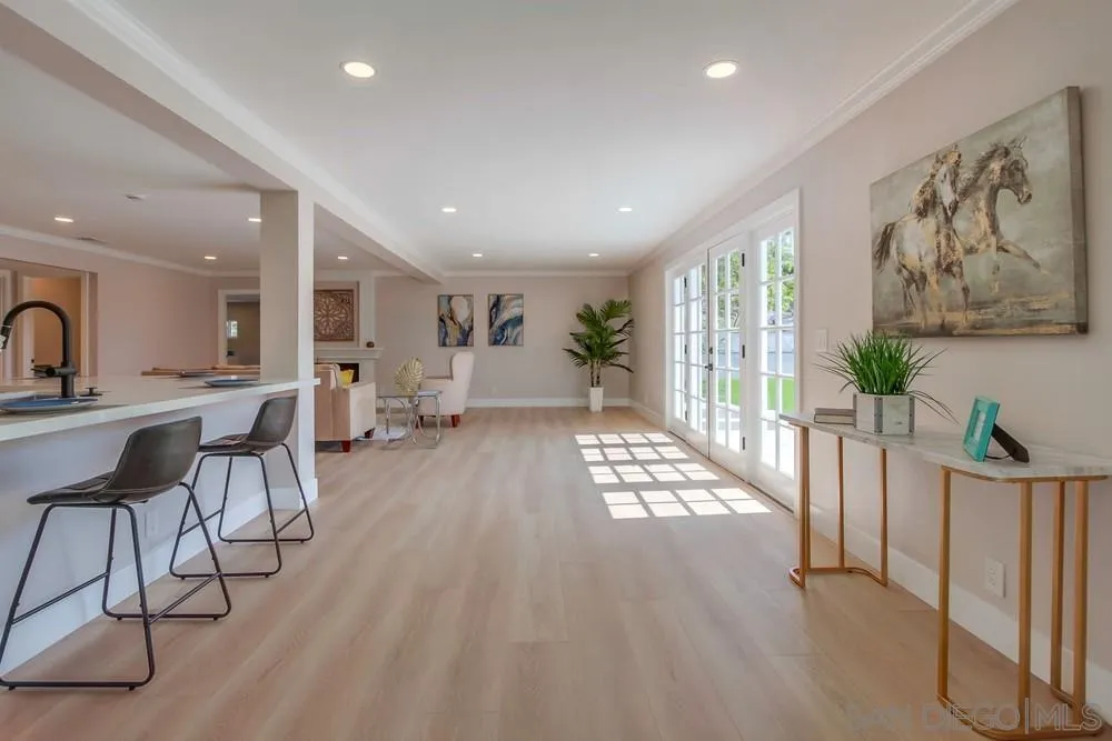 https://cdn.realtyfeed.com/cdn/127/250036731/8b107130f13323f68e24ac6f6c97a298.webp