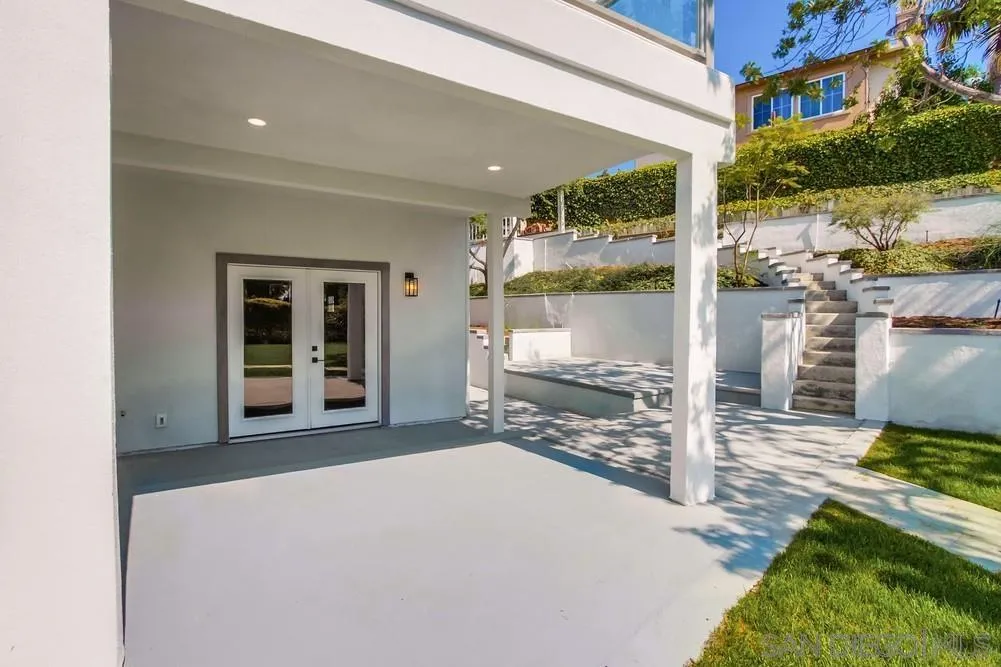 https://cdn.realtyfeed.com/cdn/127/250036731/8def786b601f7d9cff1fd3d03a46c817.webp