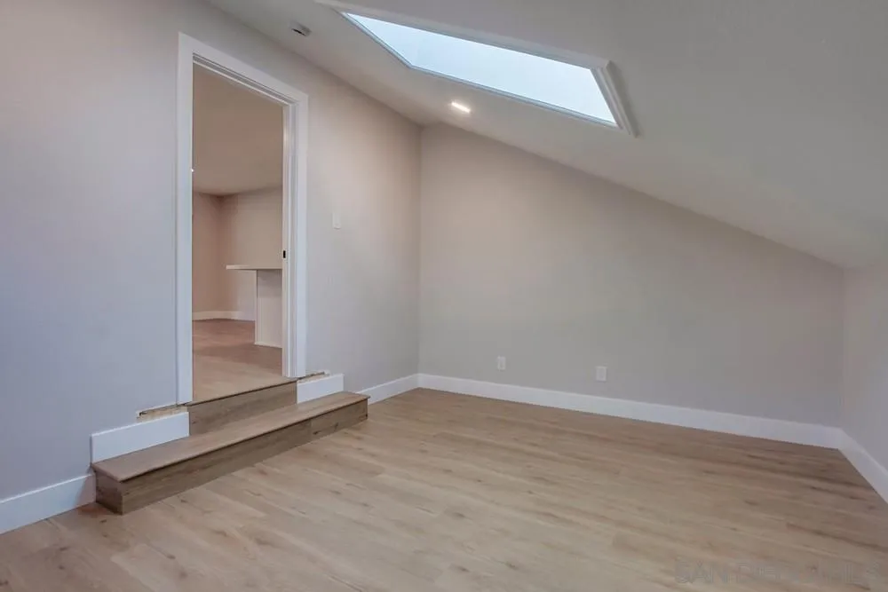 https://cdn.realtyfeed.com/cdn/127/250036731/c10a2d6801fb8880a9d4edddbc454951.webp