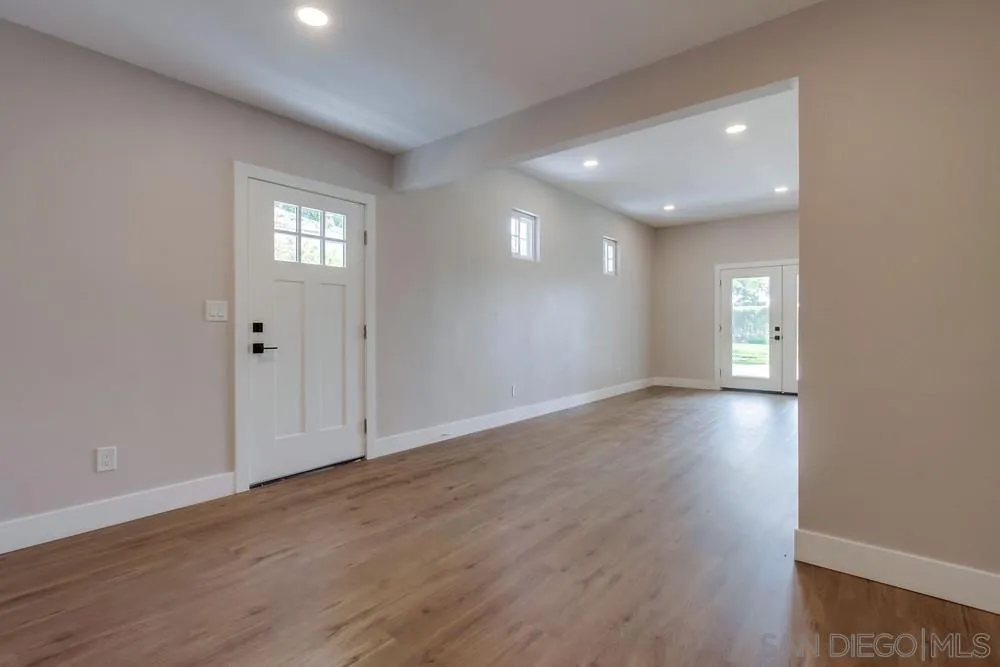 https://cdn.realtyfeed.com/cdn/127/250036731/cf0c3bf1d1852ed484aa4d6fb38f3eff.webp