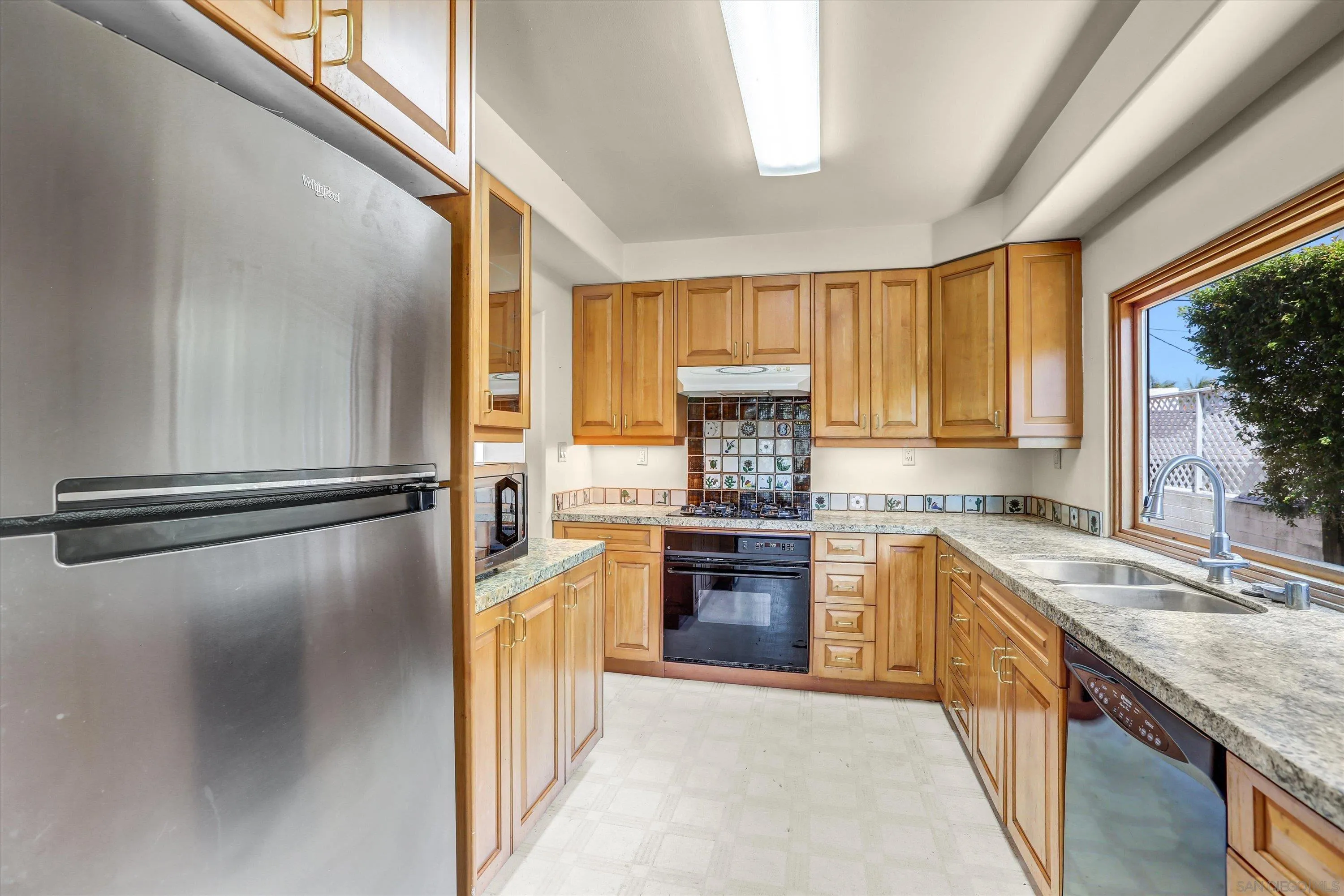 https://cdn.realtyfeed.com/cdn/127/250036732/0400f1a60ae51f7d9c6497ef719070e9.webp