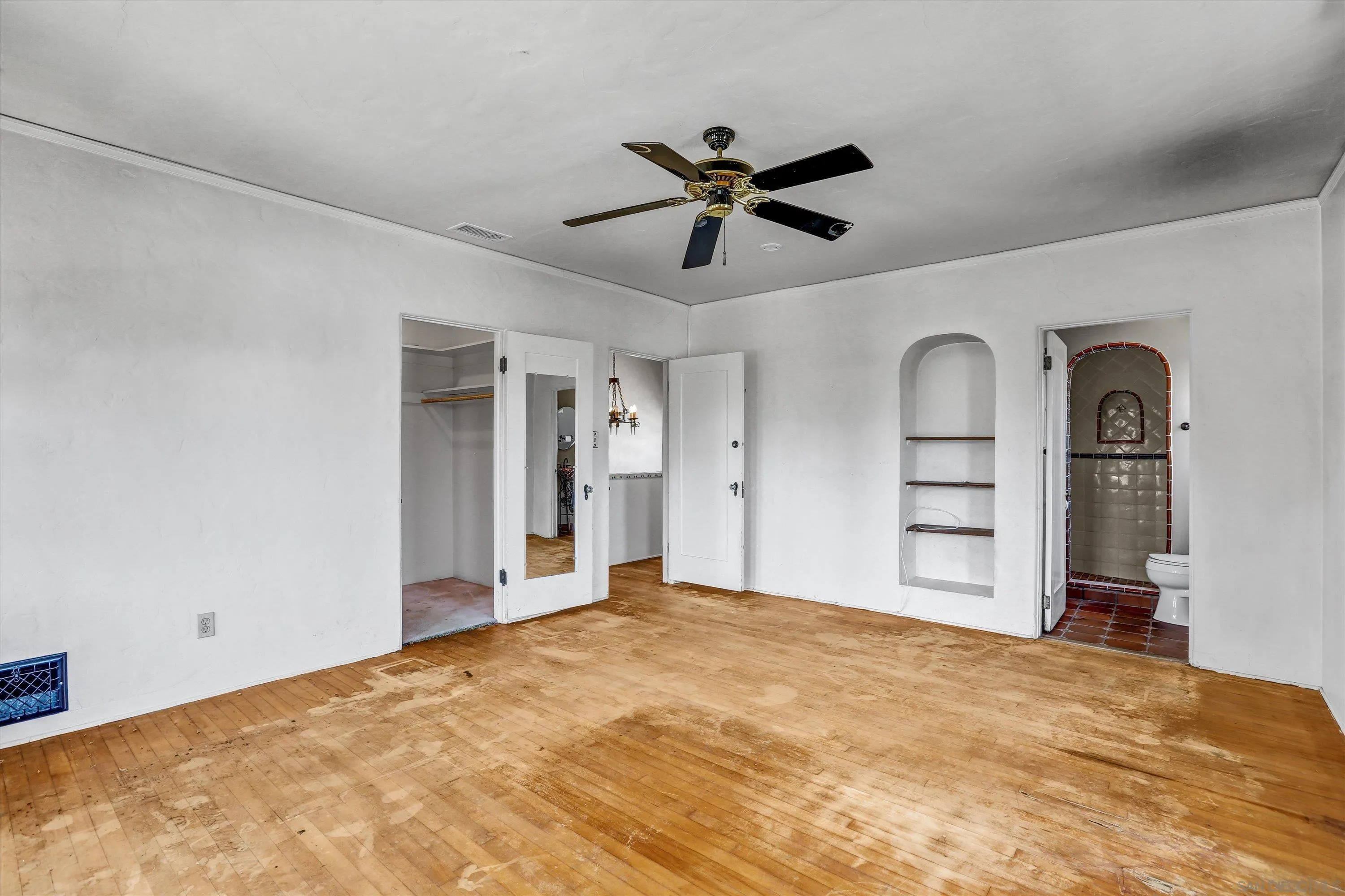 https://cdn.realtyfeed.com/cdn/127/250036732/39e7e76753cbb18521b6b8b23d993565.webp