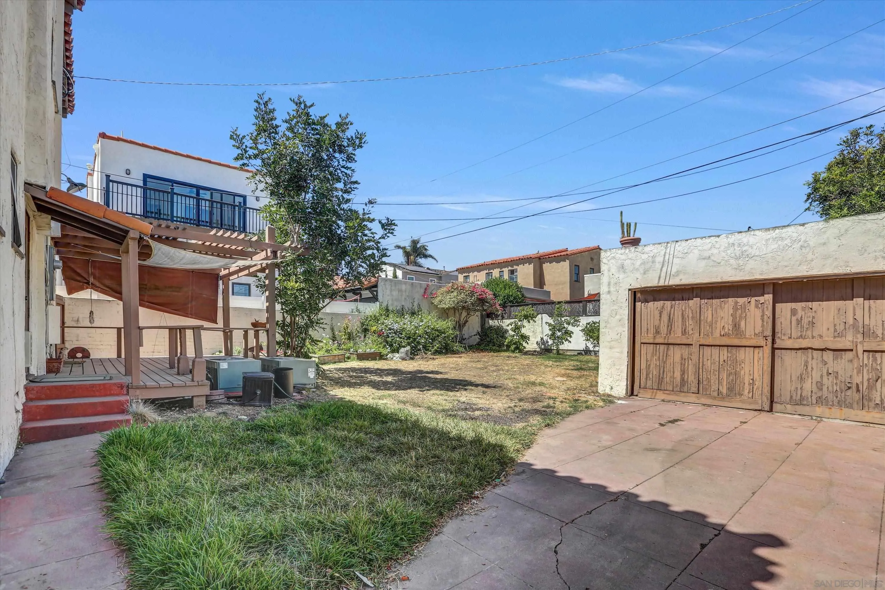 https://cdn.realtyfeed.com/cdn/127/250036732/5cdfc3372e170f2c17135d624eef3c10.webp