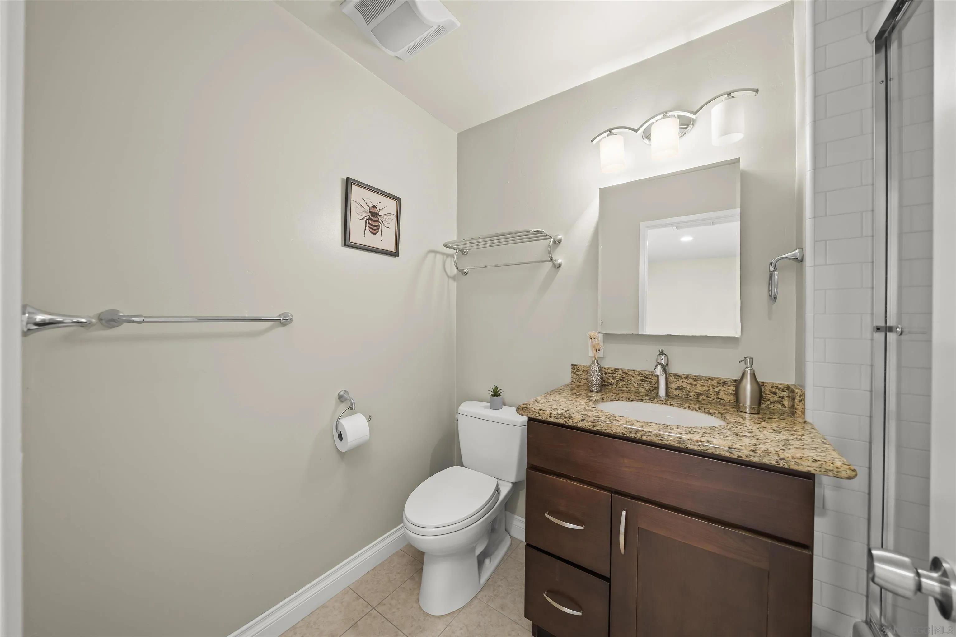 https://cdn.realtyfeed.com/cdn/127/250036733/13f691ada9f6a99e223dcb4803181ff6.webp