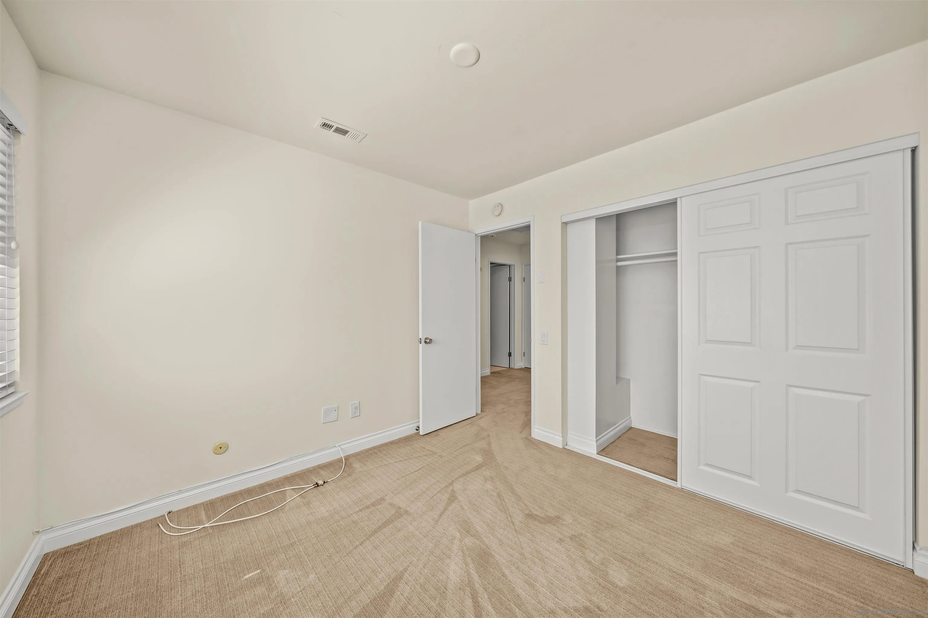 https://cdn.realtyfeed.com/cdn/127/250036733/267afb0d444b9fefaff38d86ee8ae599.webp