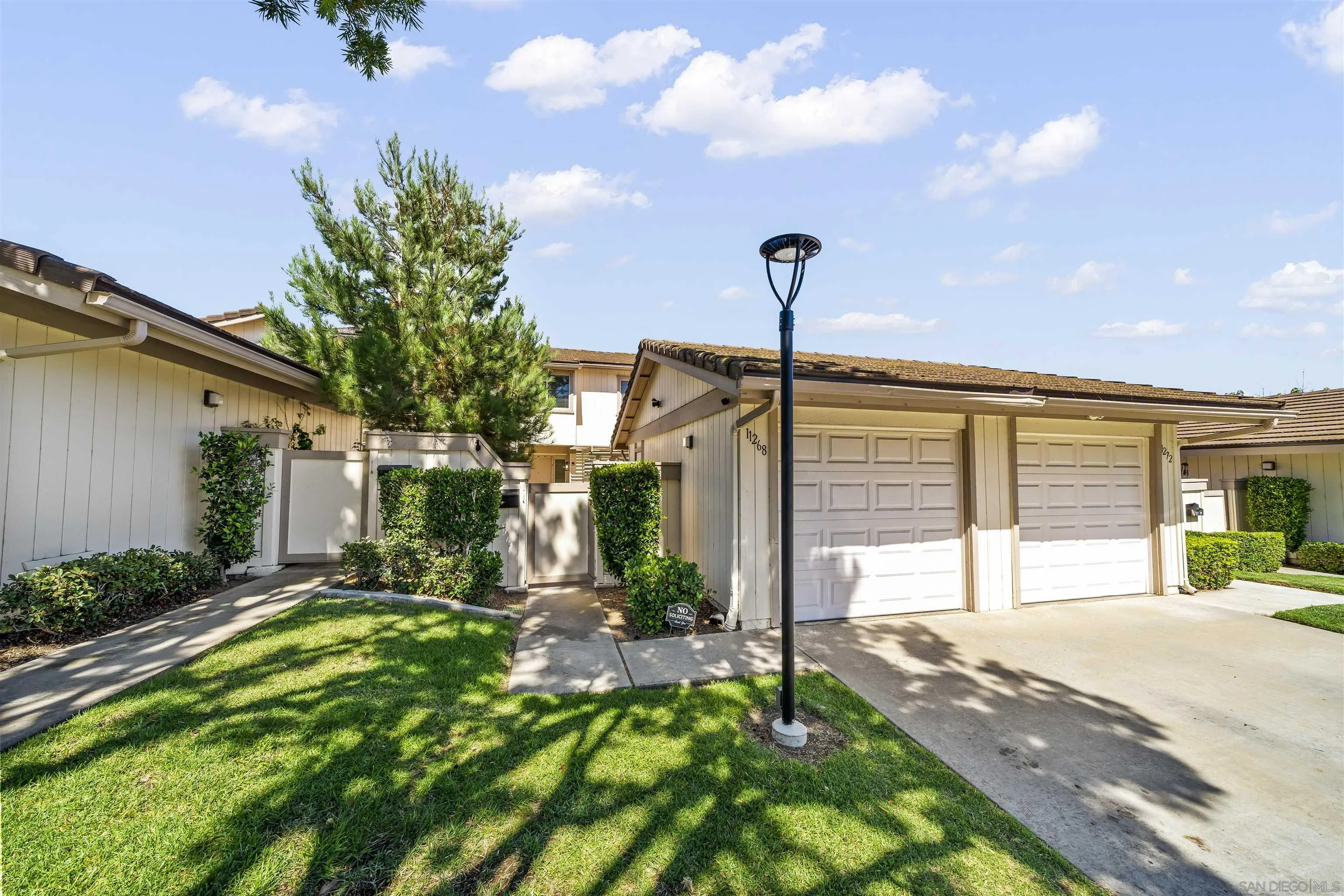 https://cdn.realtyfeed.com/cdn/127/250036733/31b104b7e154abb9ec076778c715e38b.webp