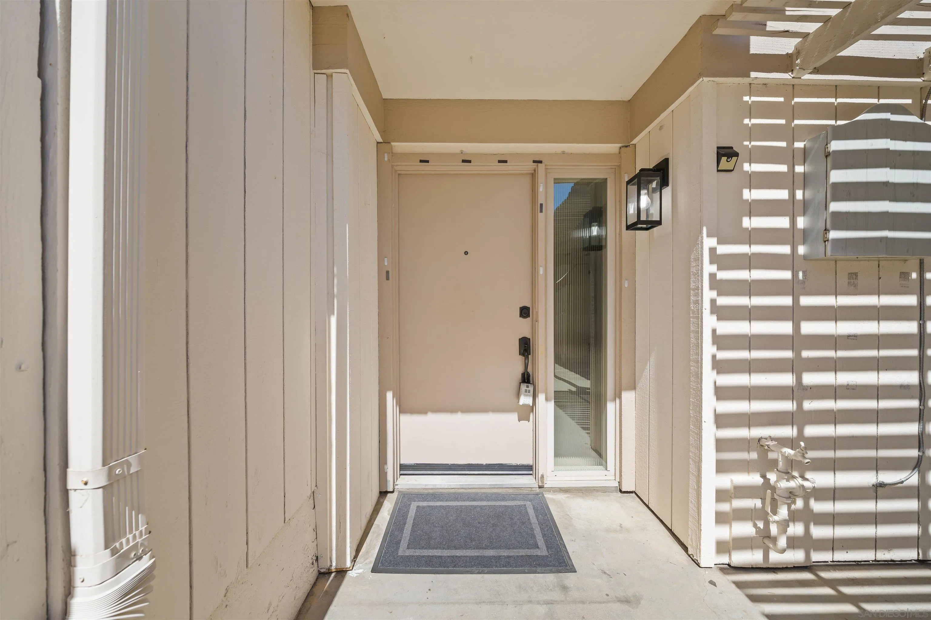 https://cdn.realtyfeed.com/cdn/127/250036733/38537736d0411f6cff3c5995e324b319.webp