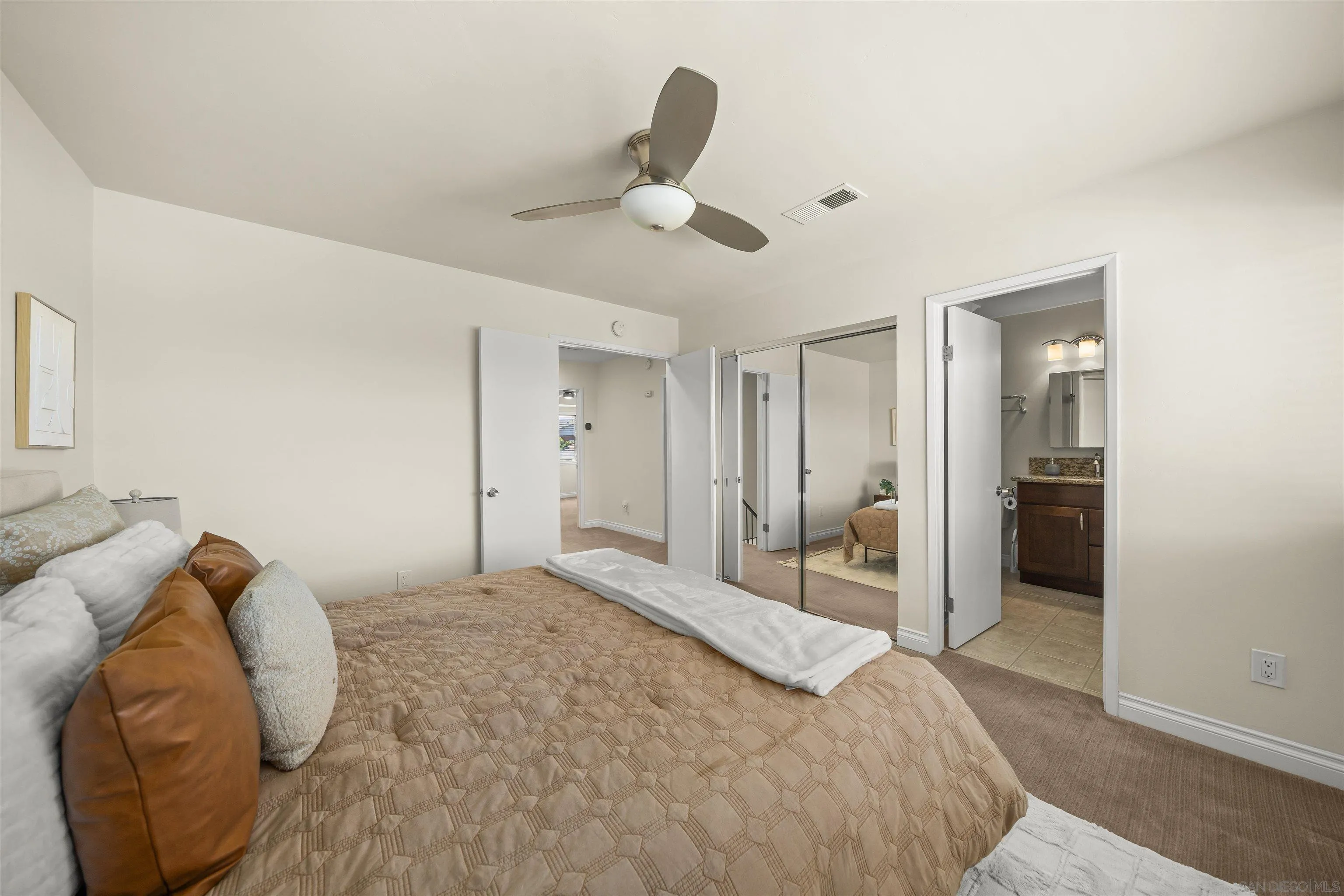 https://cdn.realtyfeed.com/cdn/127/250036733/48174b18e6f3fbe61ba2fc6e7a12e919.webp