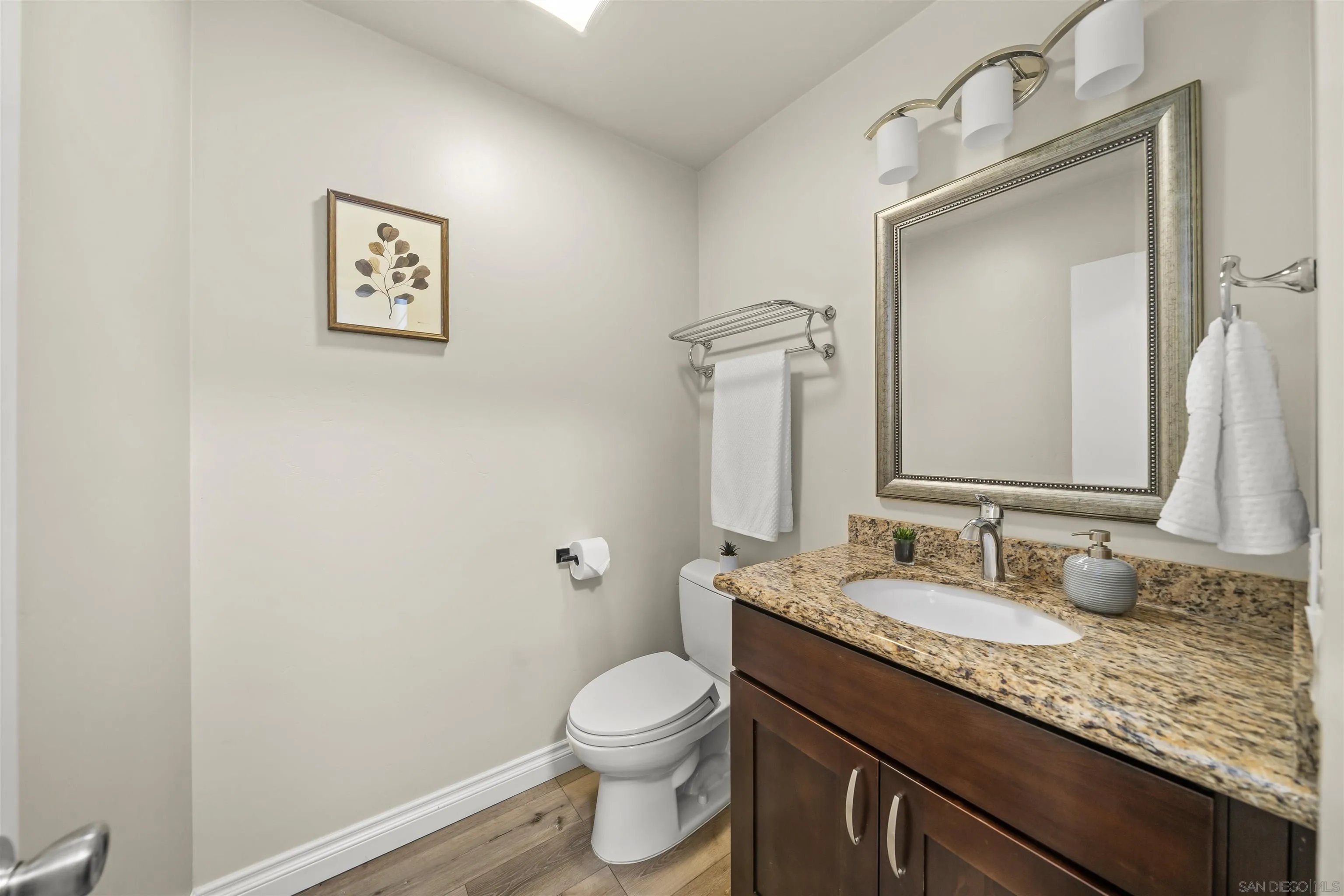 https://cdn.realtyfeed.com/cdn/127/250036733/59a4b4b658af636b4bffb01b0cedc44c.webp