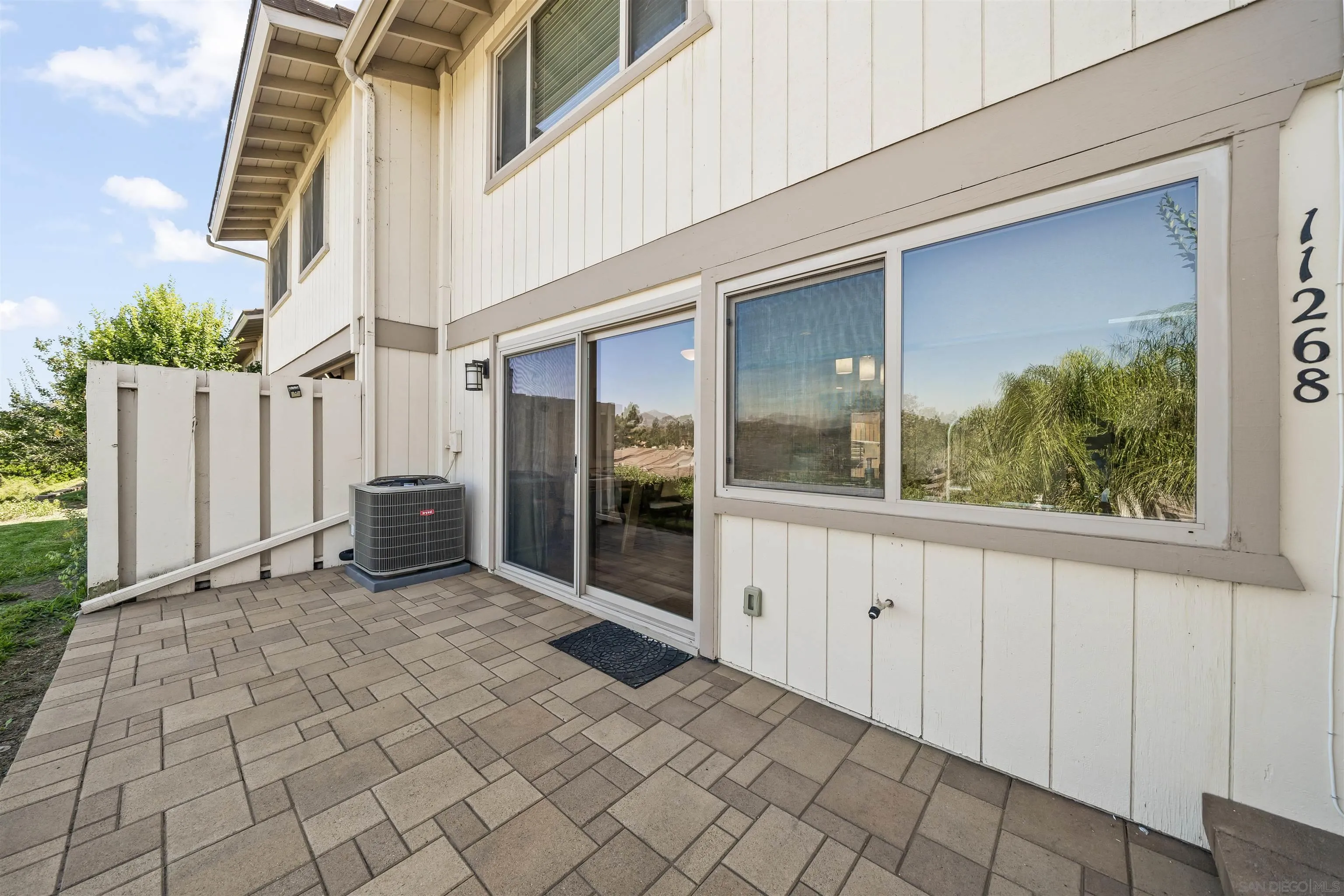 https://cdn.realtyfeed.com/cdn/127/250036733/5bbfe9fe56558de5b39fd321e4a03b03.webp