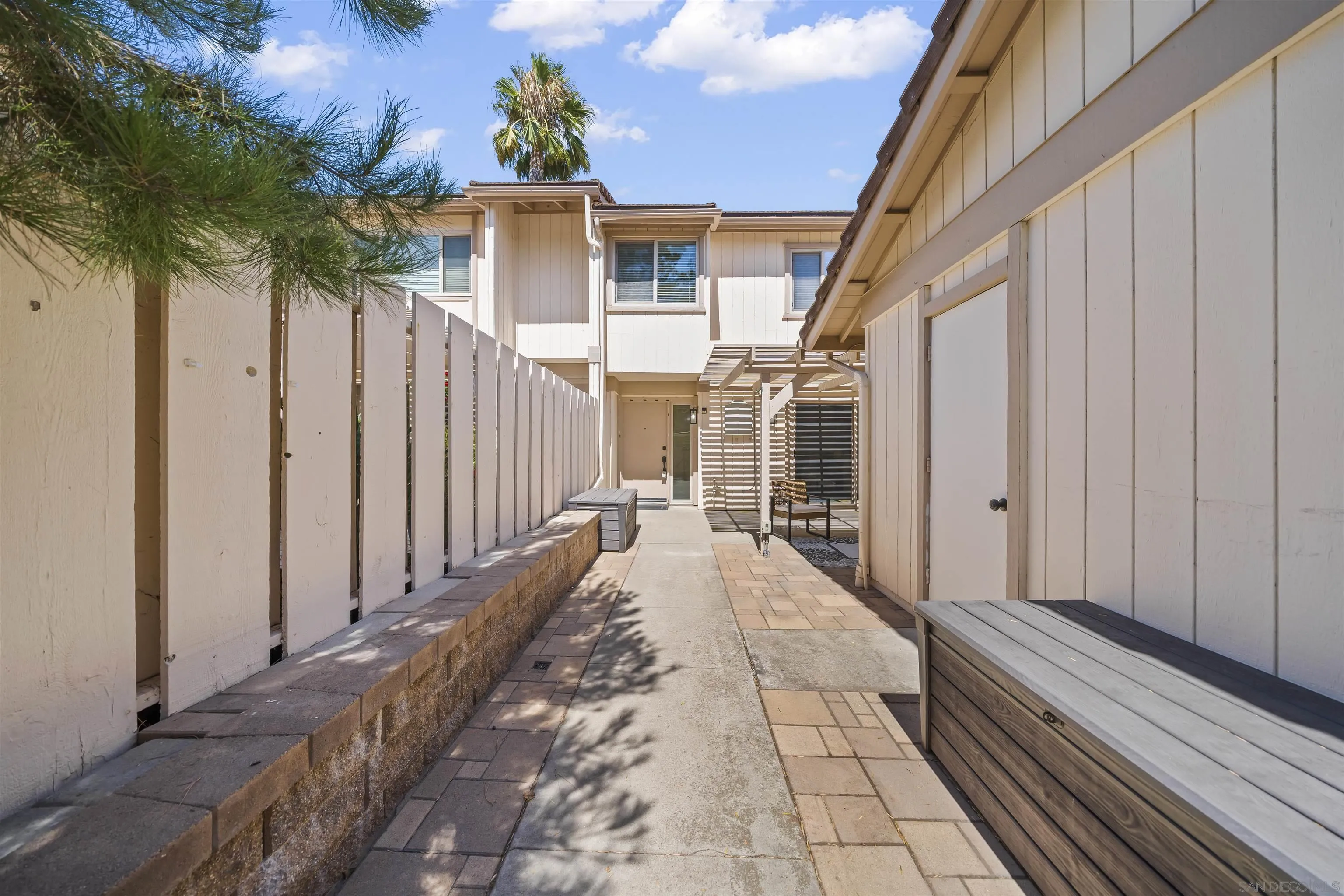 https://cdn.realtyfeed.com/cdn/127/250036733/ab3061375d17f6a2eaeca2ab39160017.webp