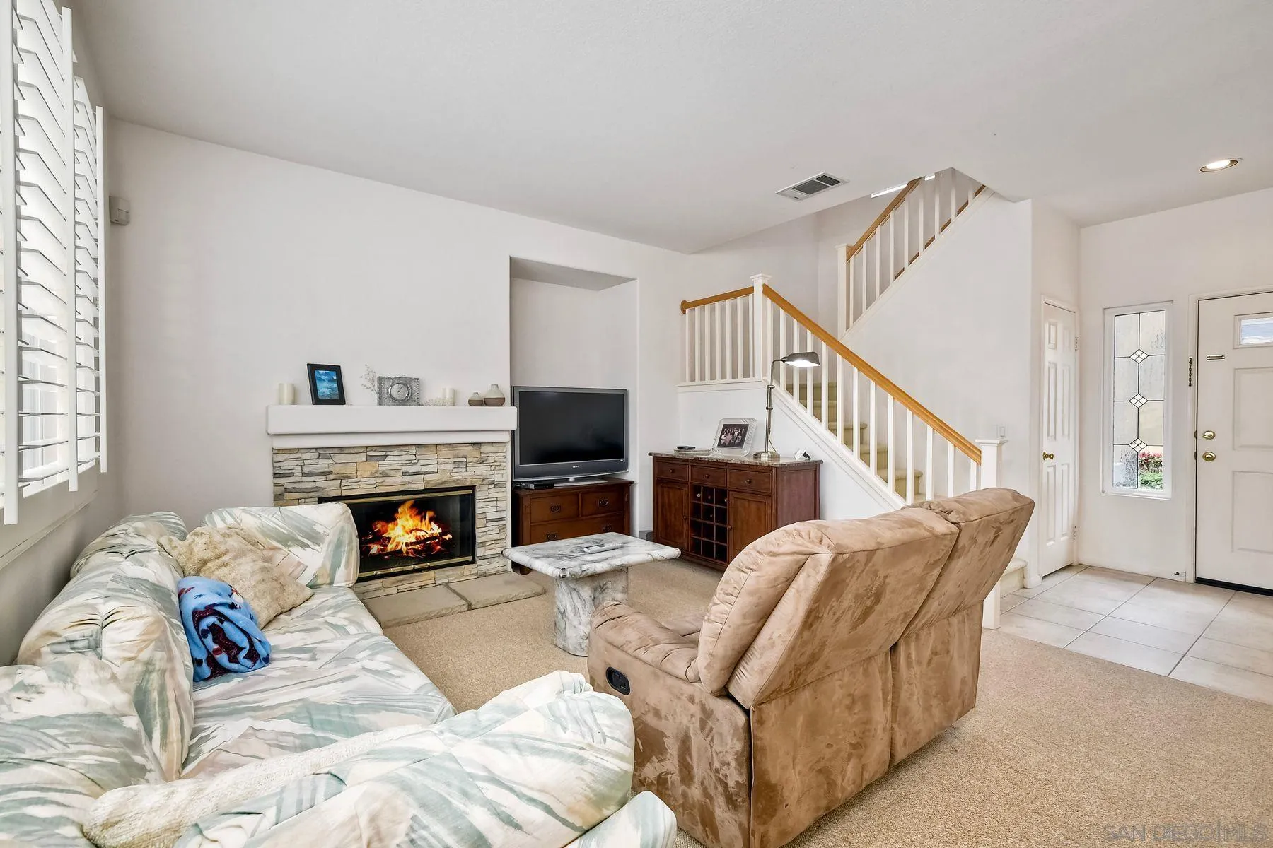 https://cdn.realtyfeed.com/cdn/127/250036737/1af84e3eb749a806b20f98af488c24f5.webp