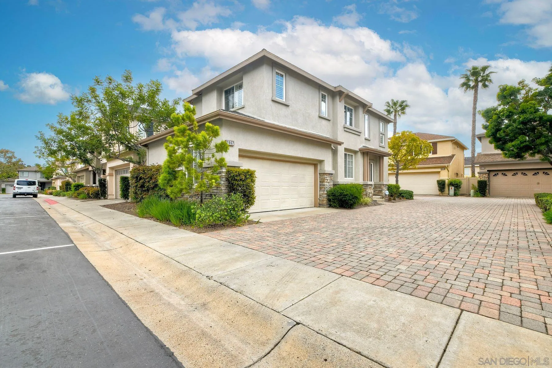 https://cdn.realtyfeed.com/cdn/127/250036737/353df9157f5a6b900735fcf2f845d72d.webp