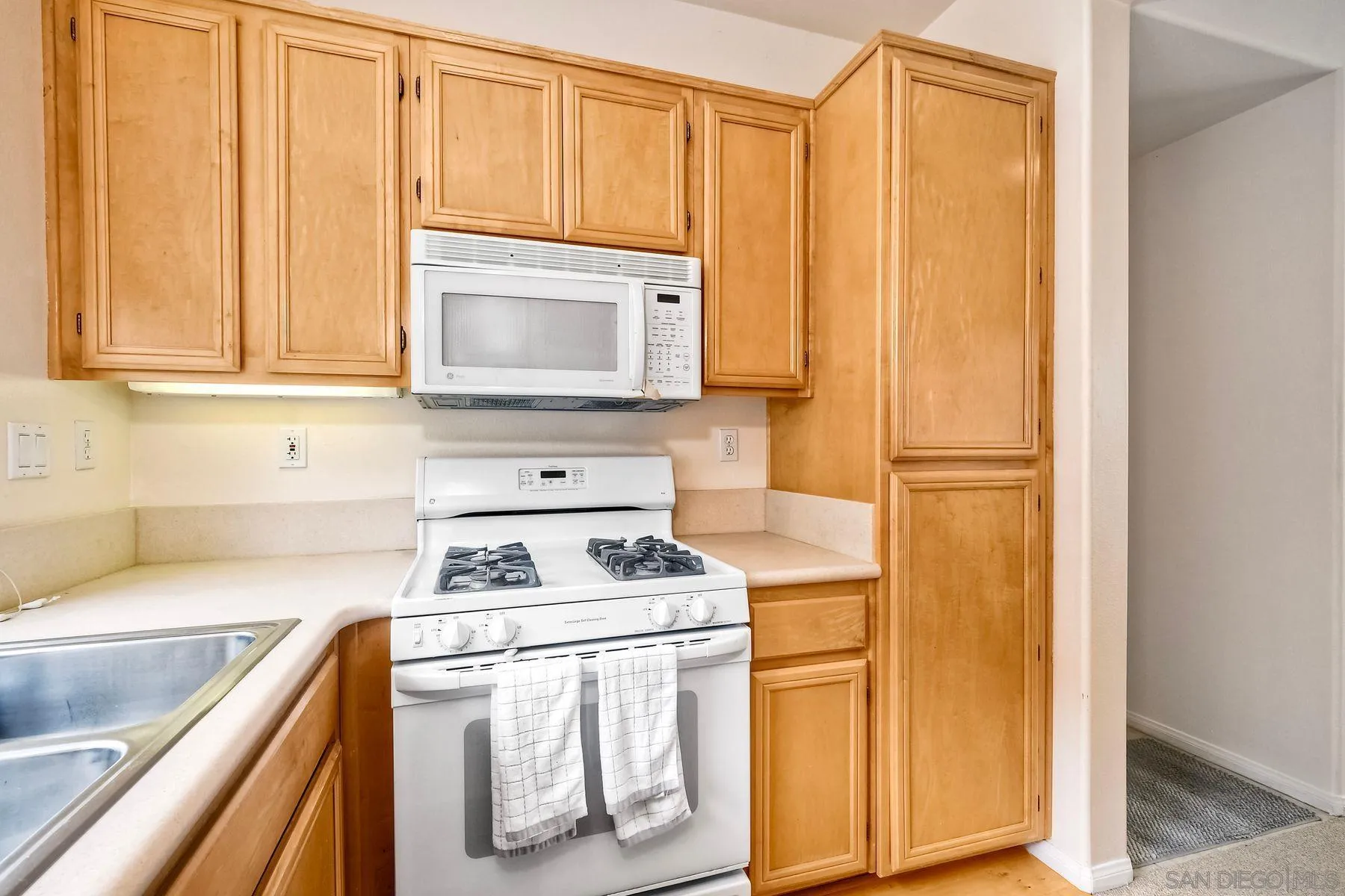https://cdn.realtyfeed.com/cdn/127/250036737/7c8830e06c2700046dd7c3c5d293fdb3.webp