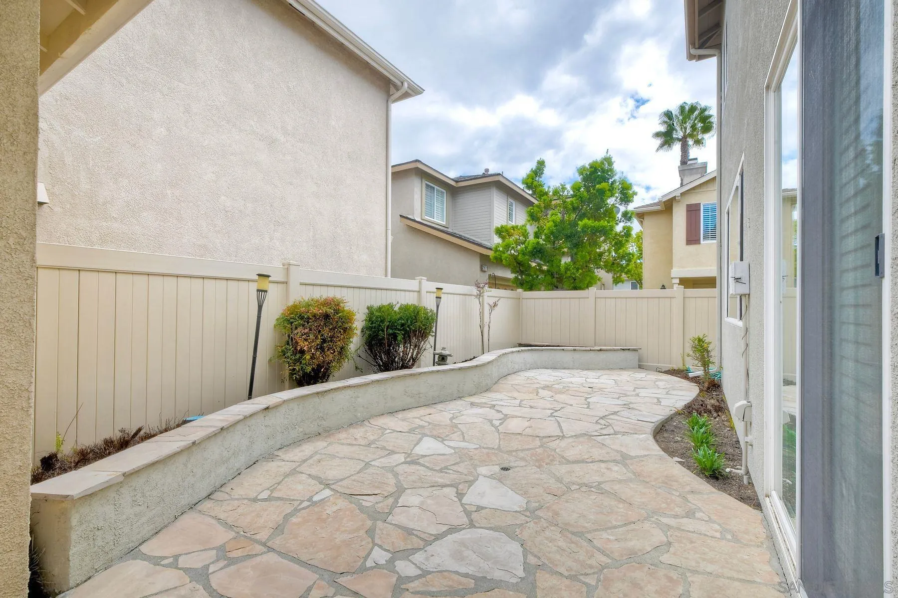 https://cdn.realtyfeed.com/cdn/127/250036737/95f1e1626ab3b56046d376047a8922de.webp