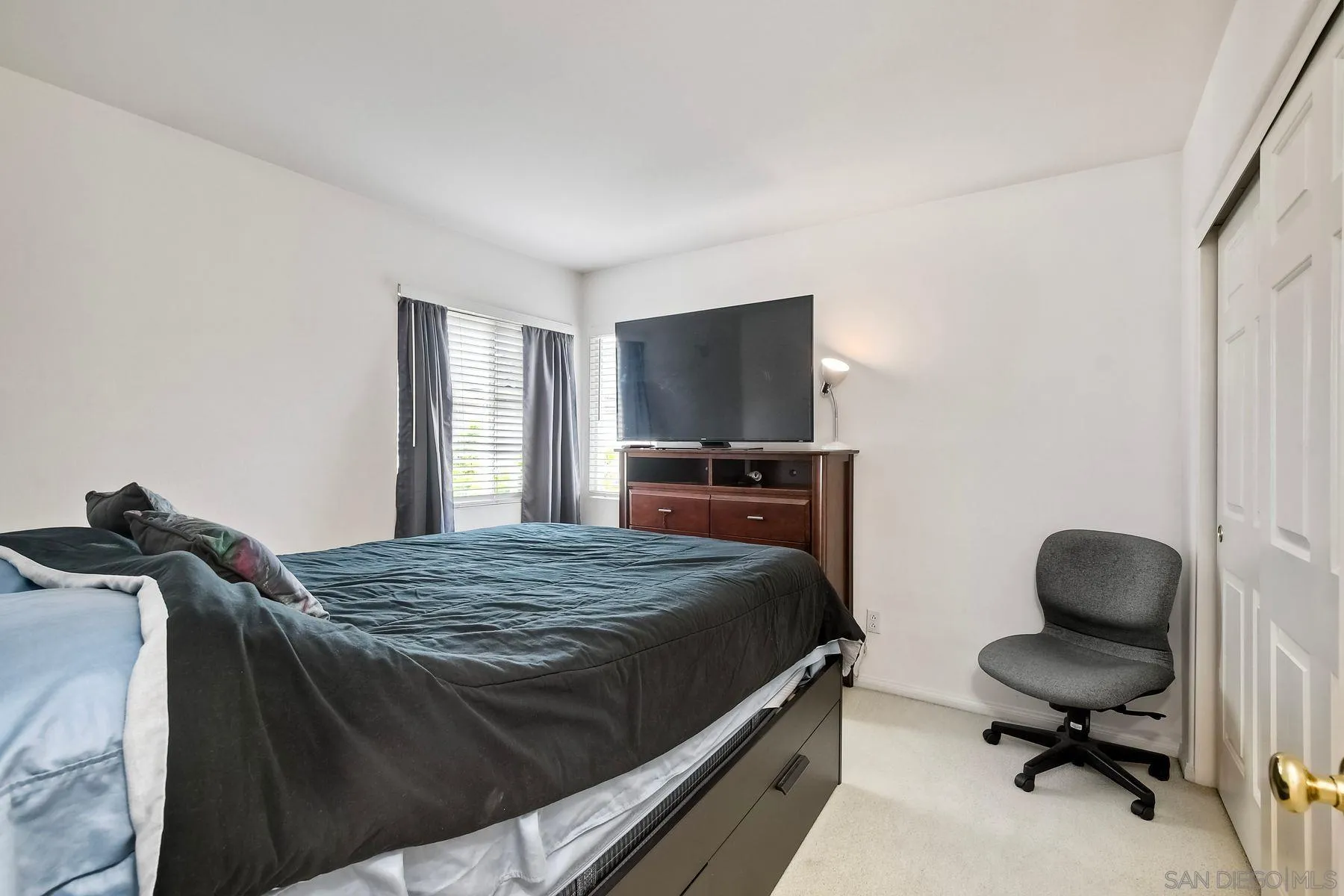 https://cdn.realtyfeed.com/cdn/127/250036737/ae4495860d3534a5c2b12930c2e26043.webp